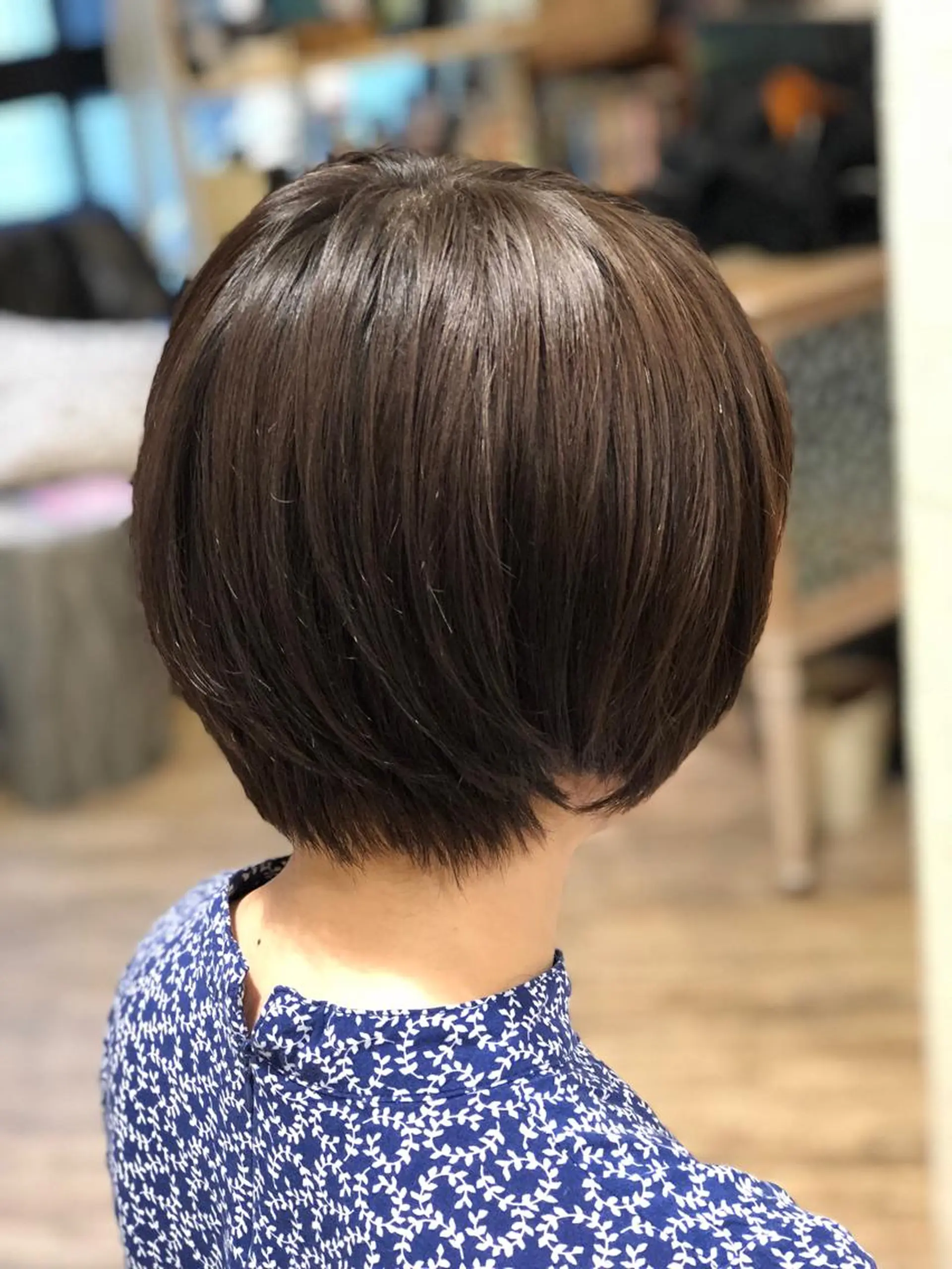 ショート カラー ベージュカラー🧸 伊藤なつみのヘアスタイル