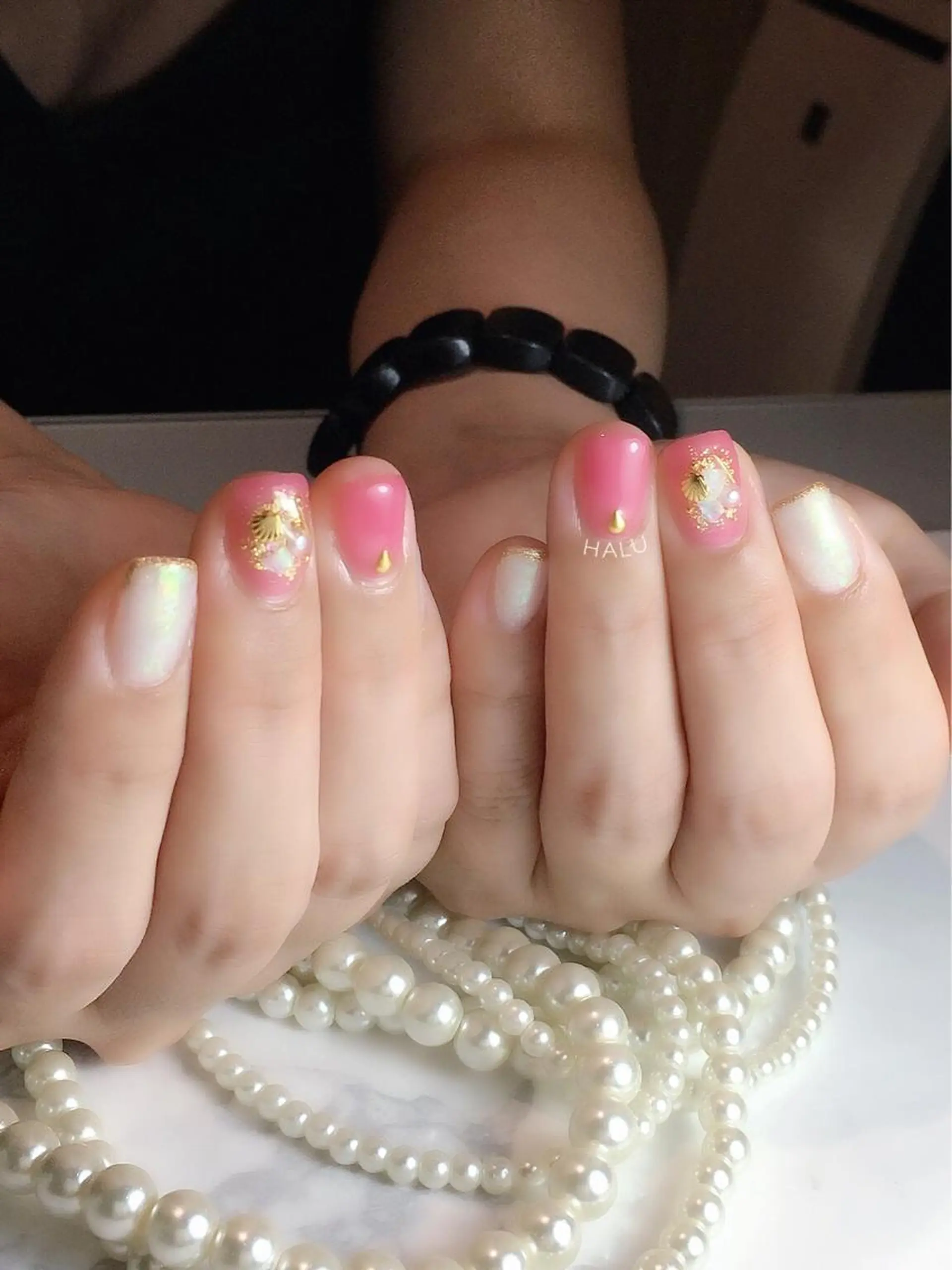 ネイル オーロラネイル ピンク HALU ハルのネイルデザイン