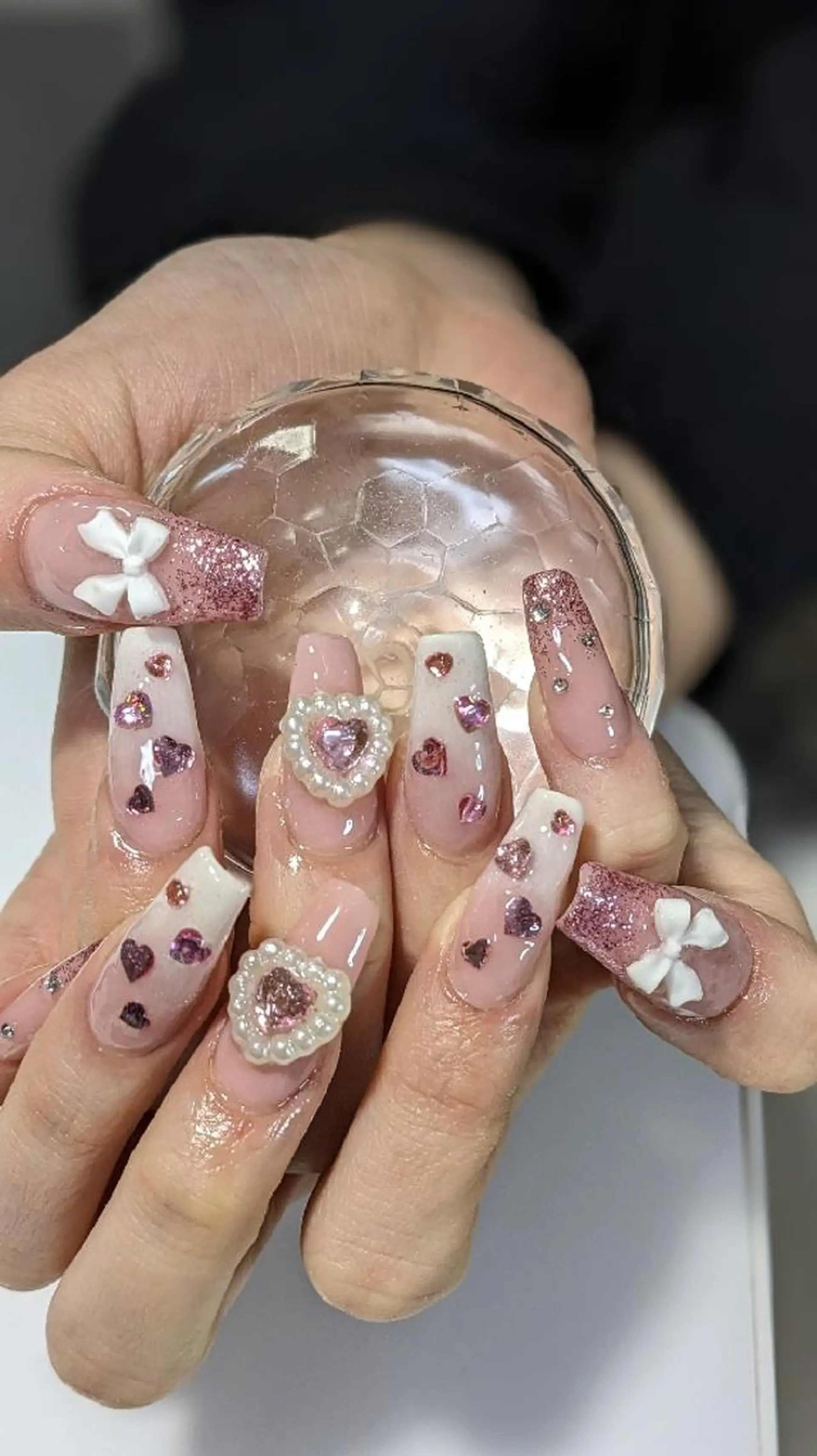 ネイル フラワー ムーンのネイルデザイン