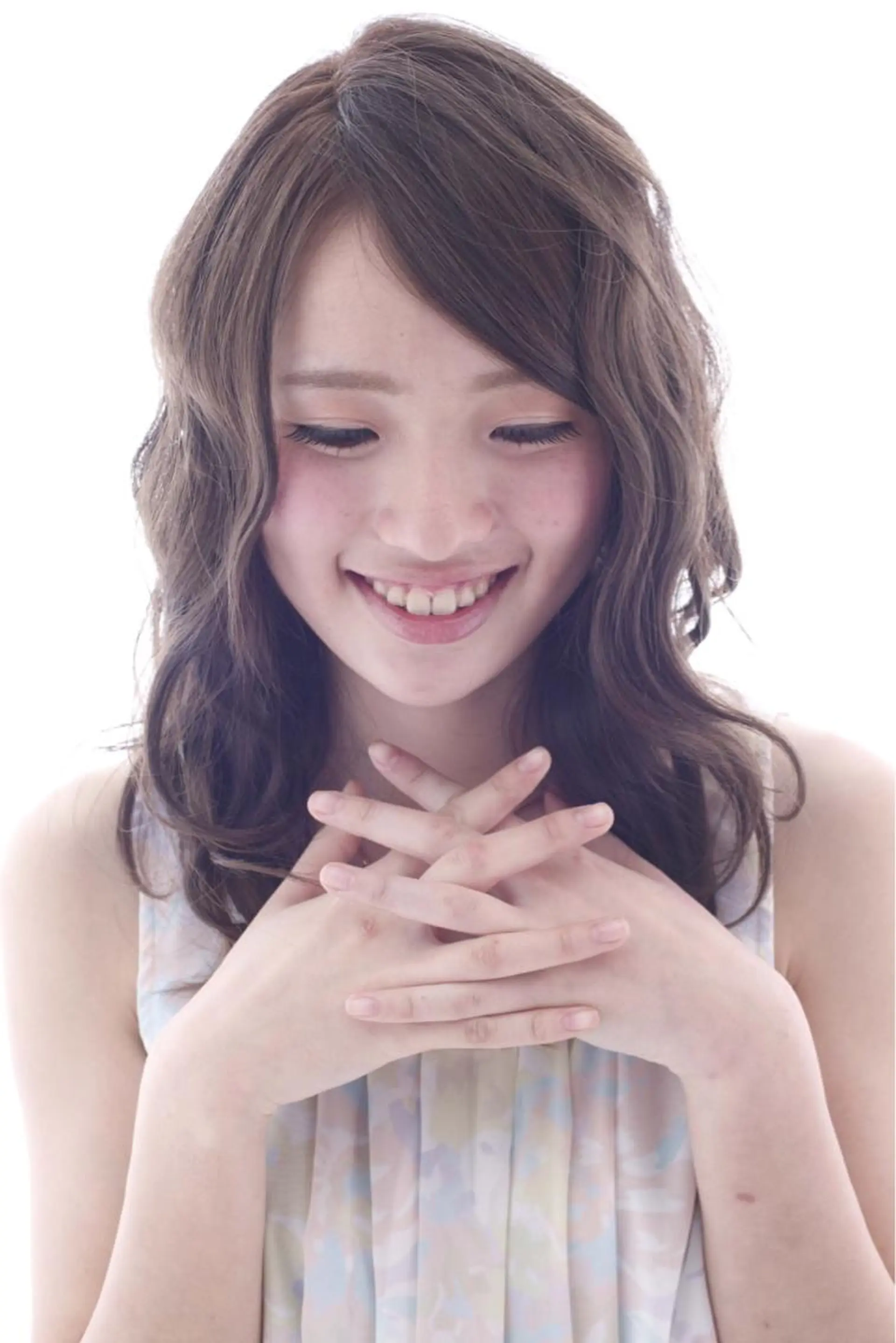 ミディアム カラー パーマ embrace エンブレイスのヘアスタイル