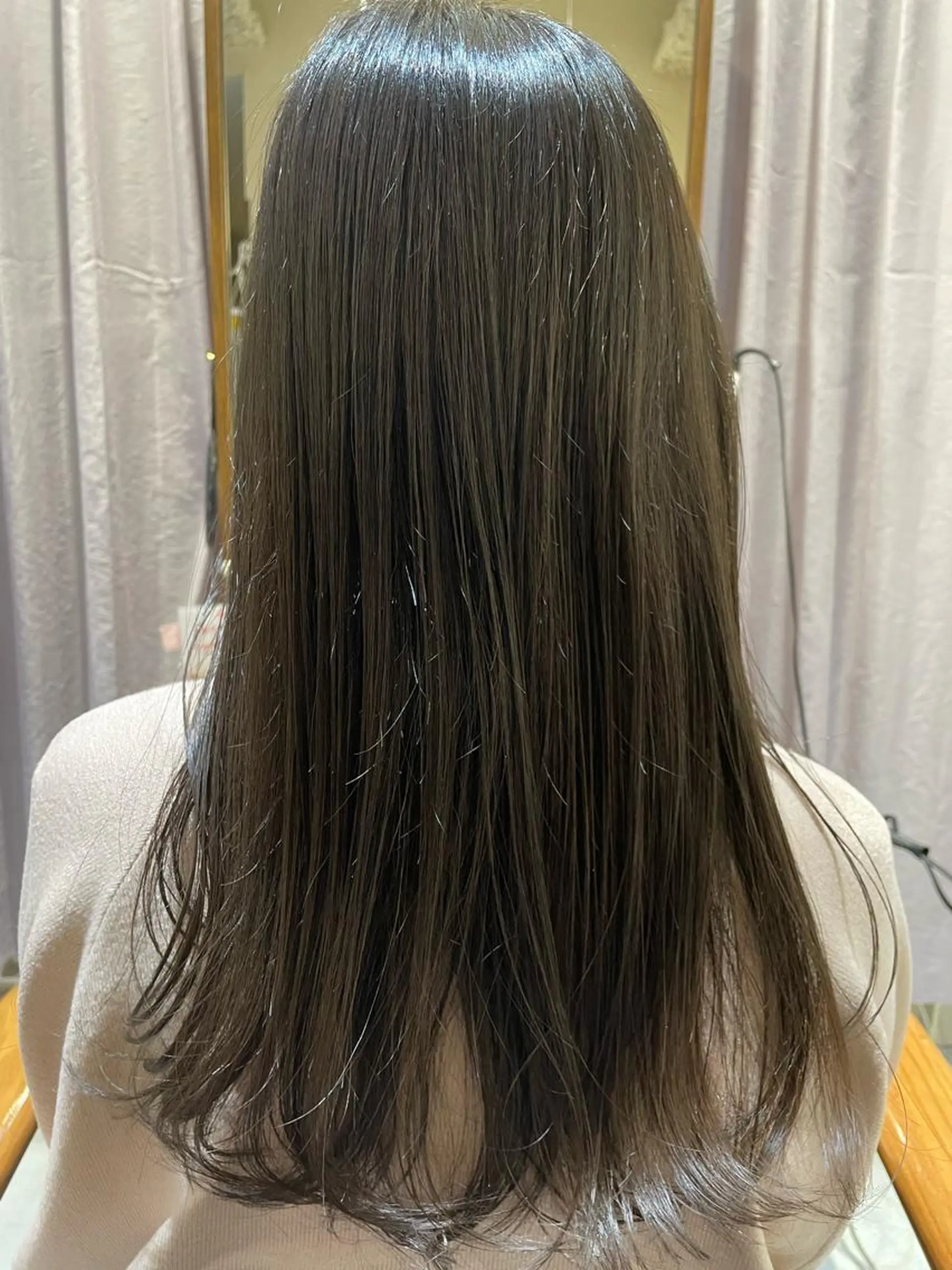 セミロング カラー 柳井 準平のヘアスタイル