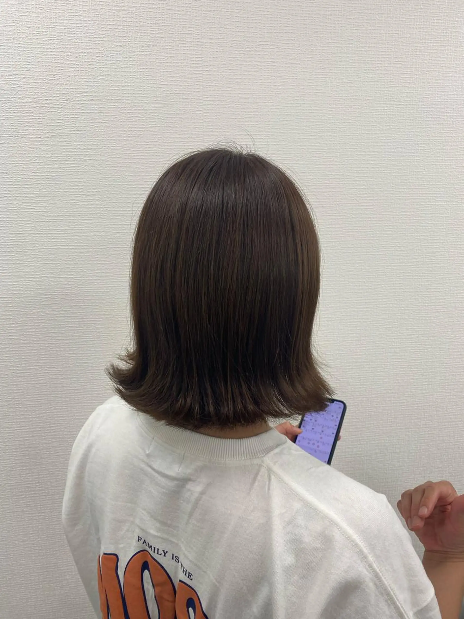 ミディアム カラー ヘアアレンジ 艶カラー/ハイトーン /レイヤーカットのヘアスタイル