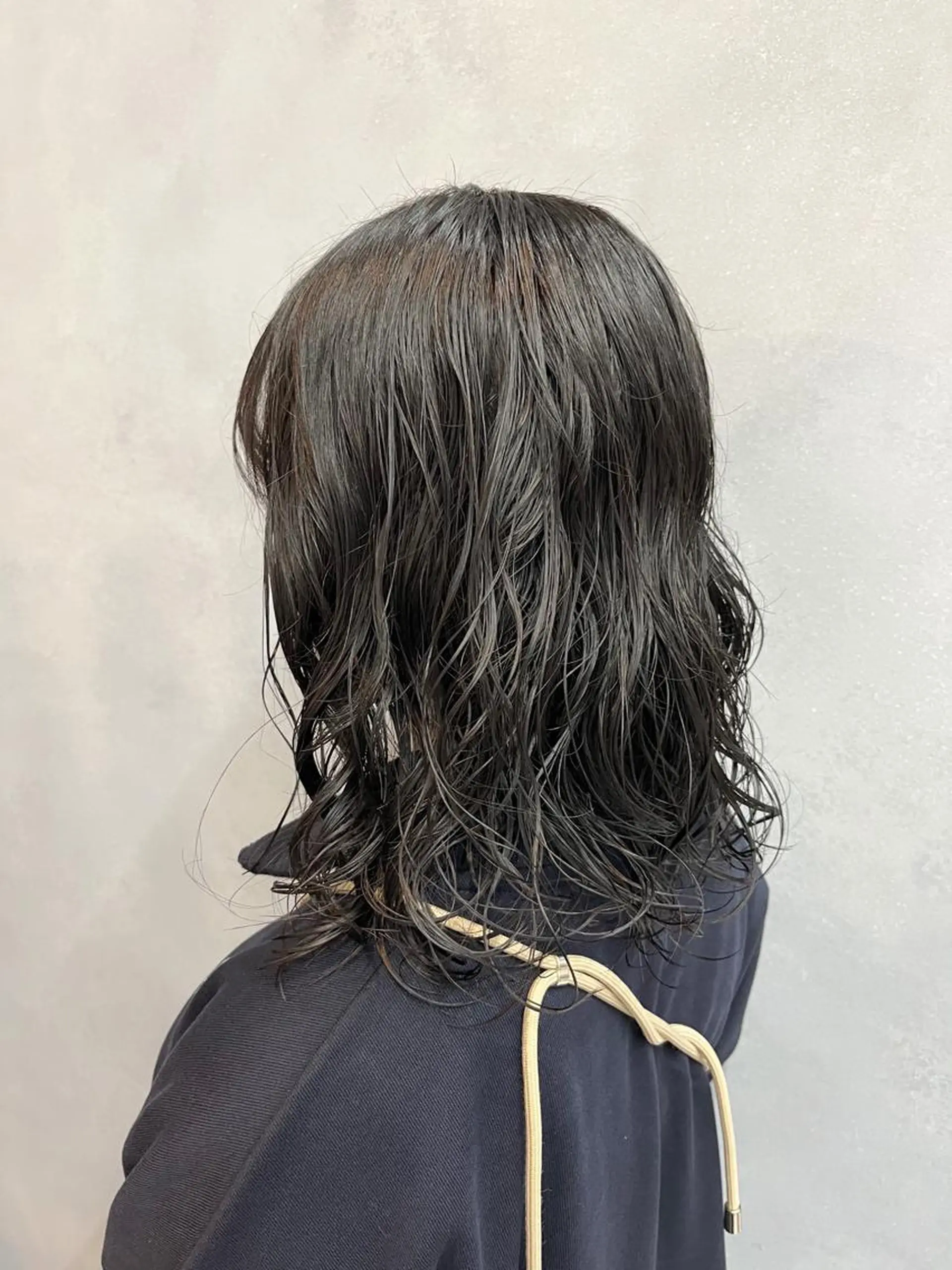 ミディアム パーマ カット パーマ 🦩レイヤー|透明感 カラー🦩makoのヘアスタイル