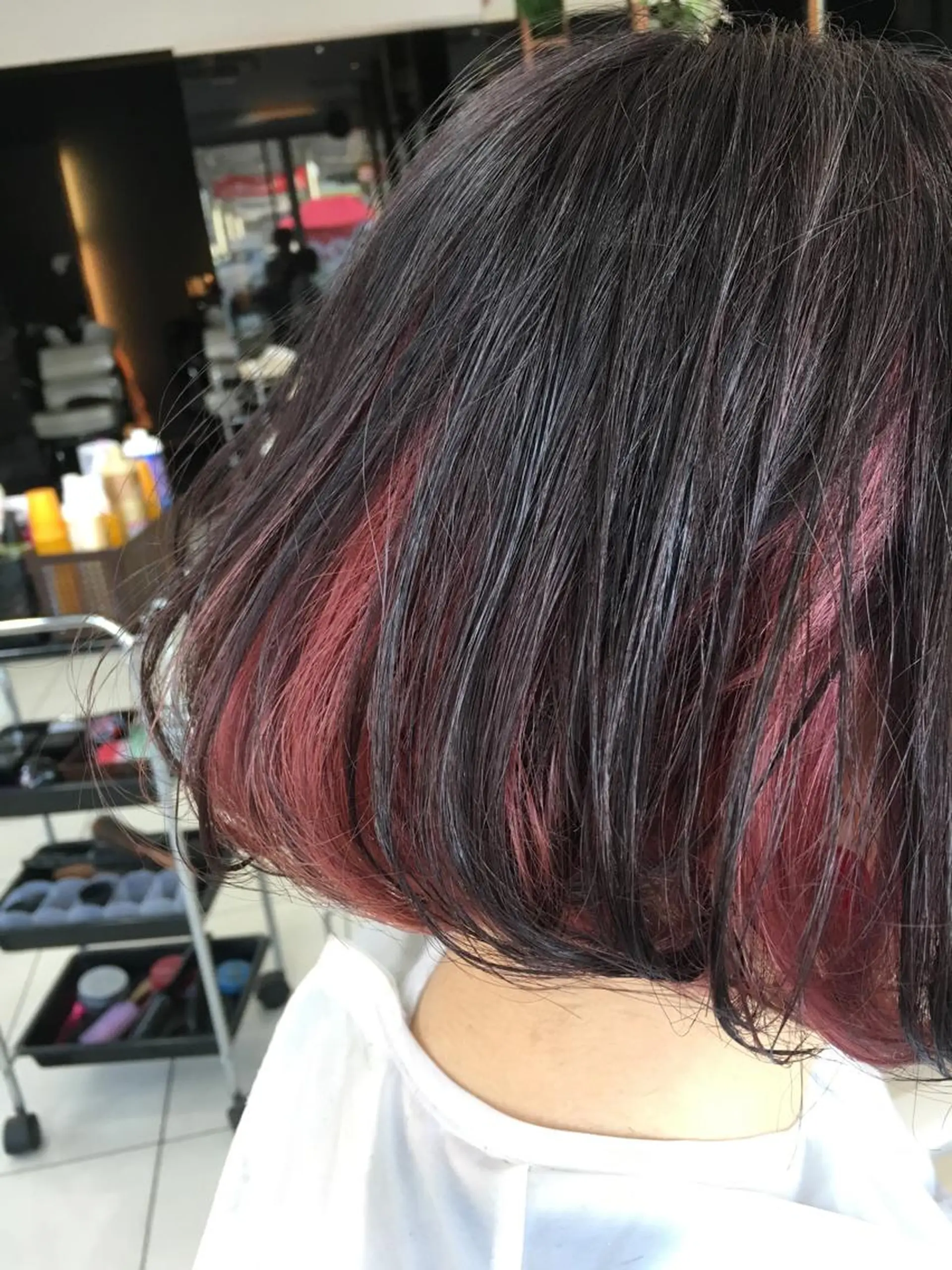 ショート カラー インナーカラー カット トリートメント 白髪ぼかしハイライト 柳川拓哉のヘアスタイル