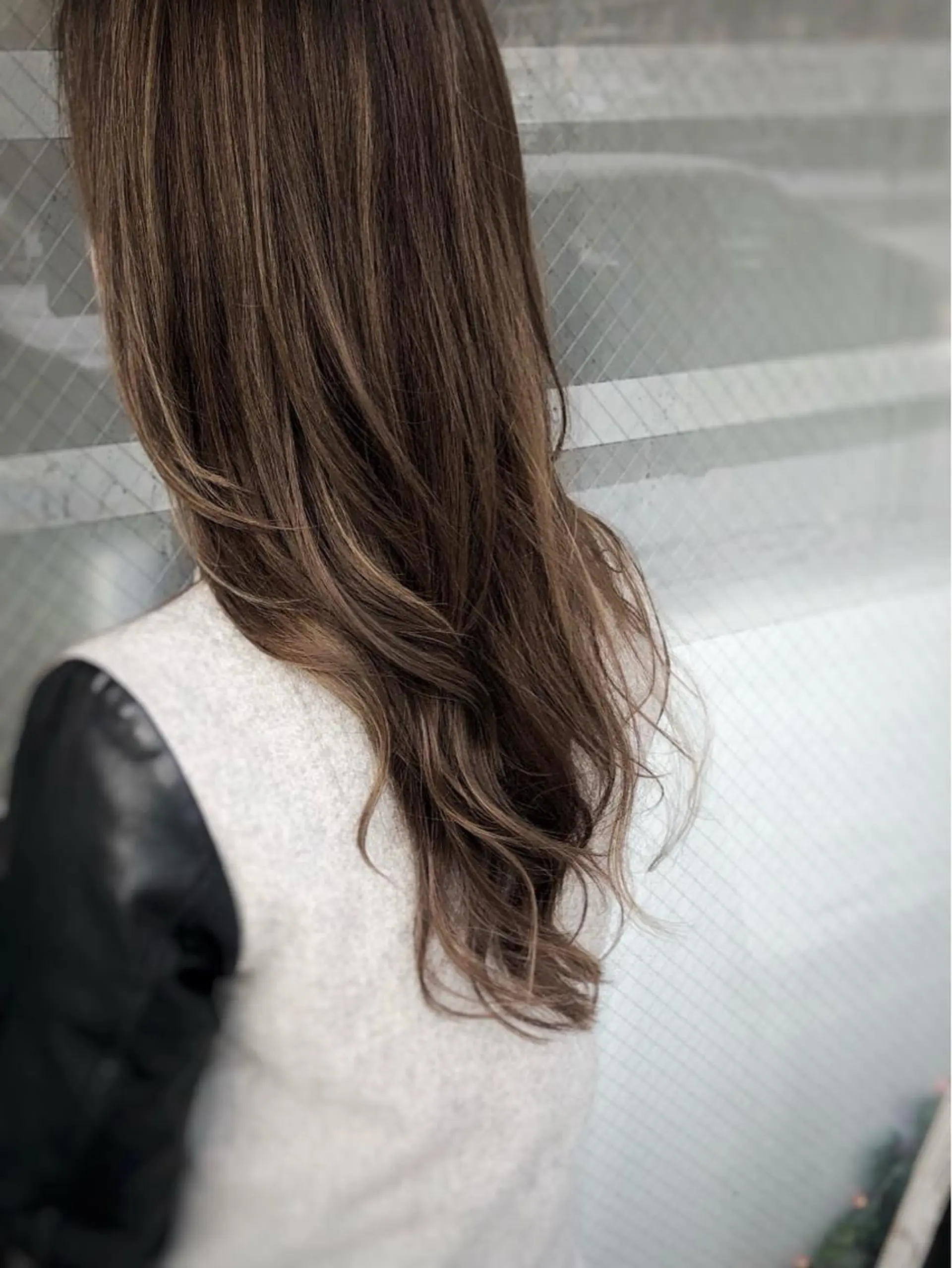 ロング カラー 透明感カラー ハイライトカラー ハイライト カット ヘアカラー 山本 芳喜のヘアスタイル