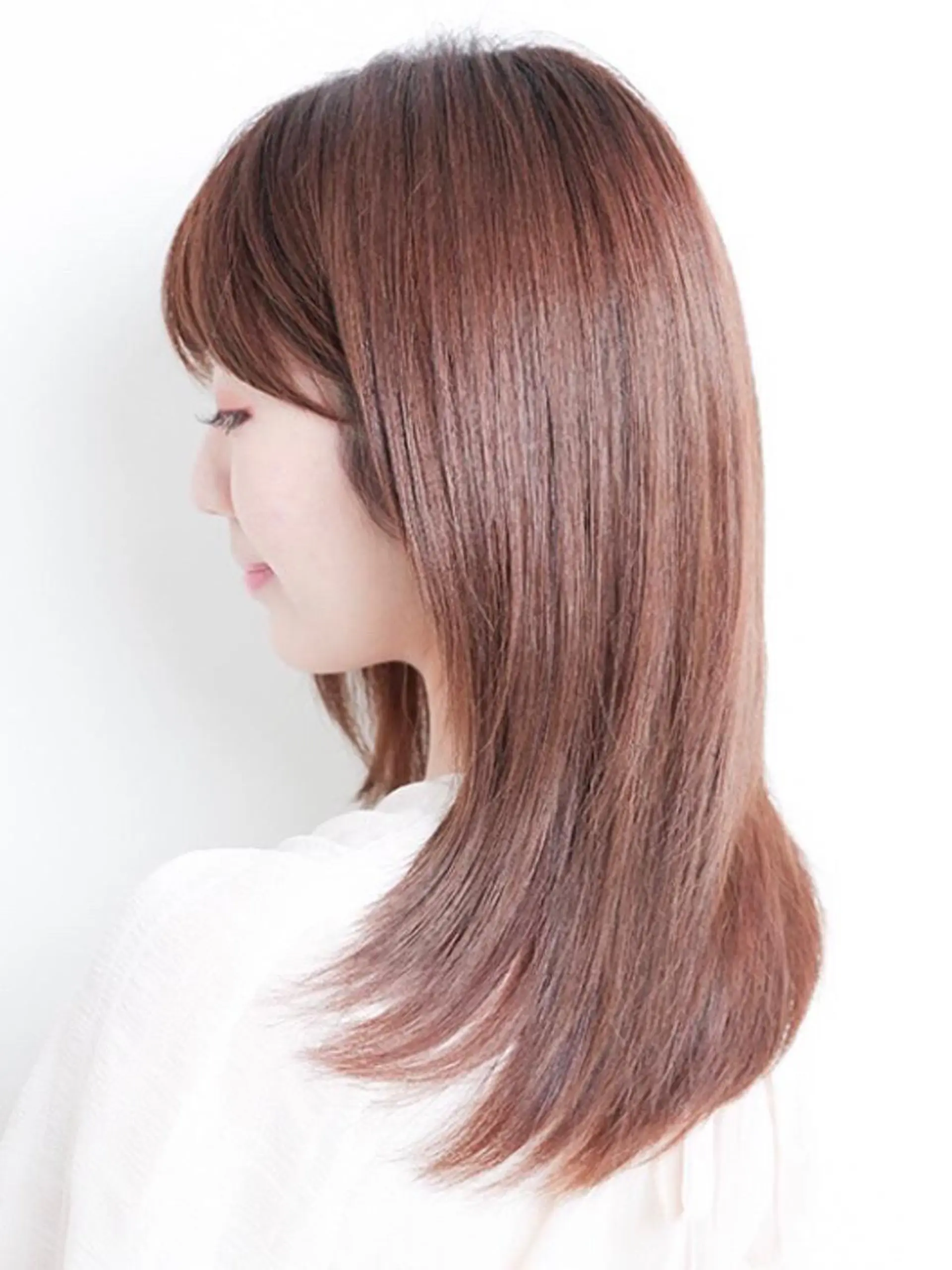 ミディアム パーマ カット ヘアカラー トリートメント イルミナカラー/レイ ヤーカット/三好春奈のヘアスタイル