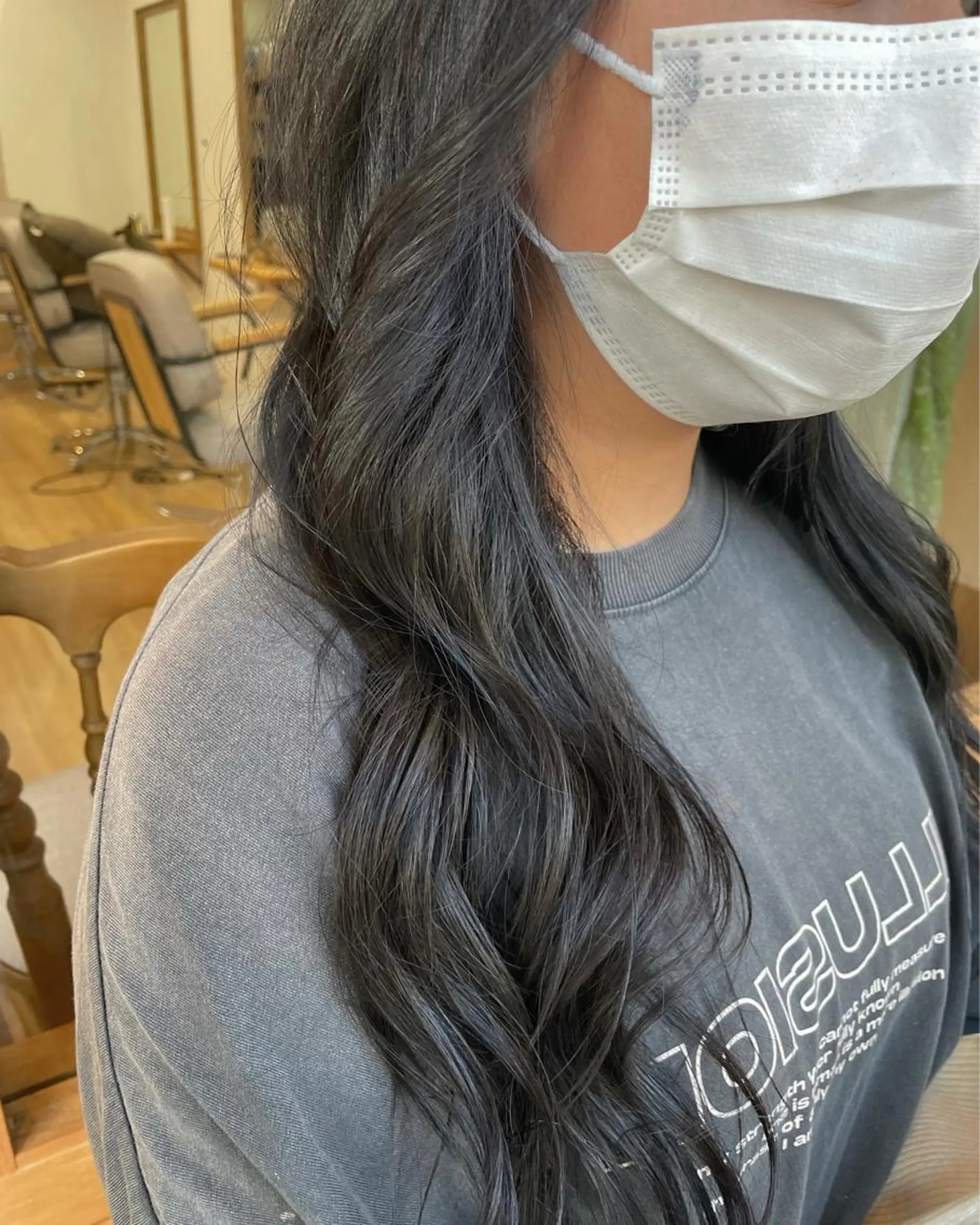 ロング カラー 黒髪 ブルーカラー ブルーブラック Era Hatsuneのヘアスタイル