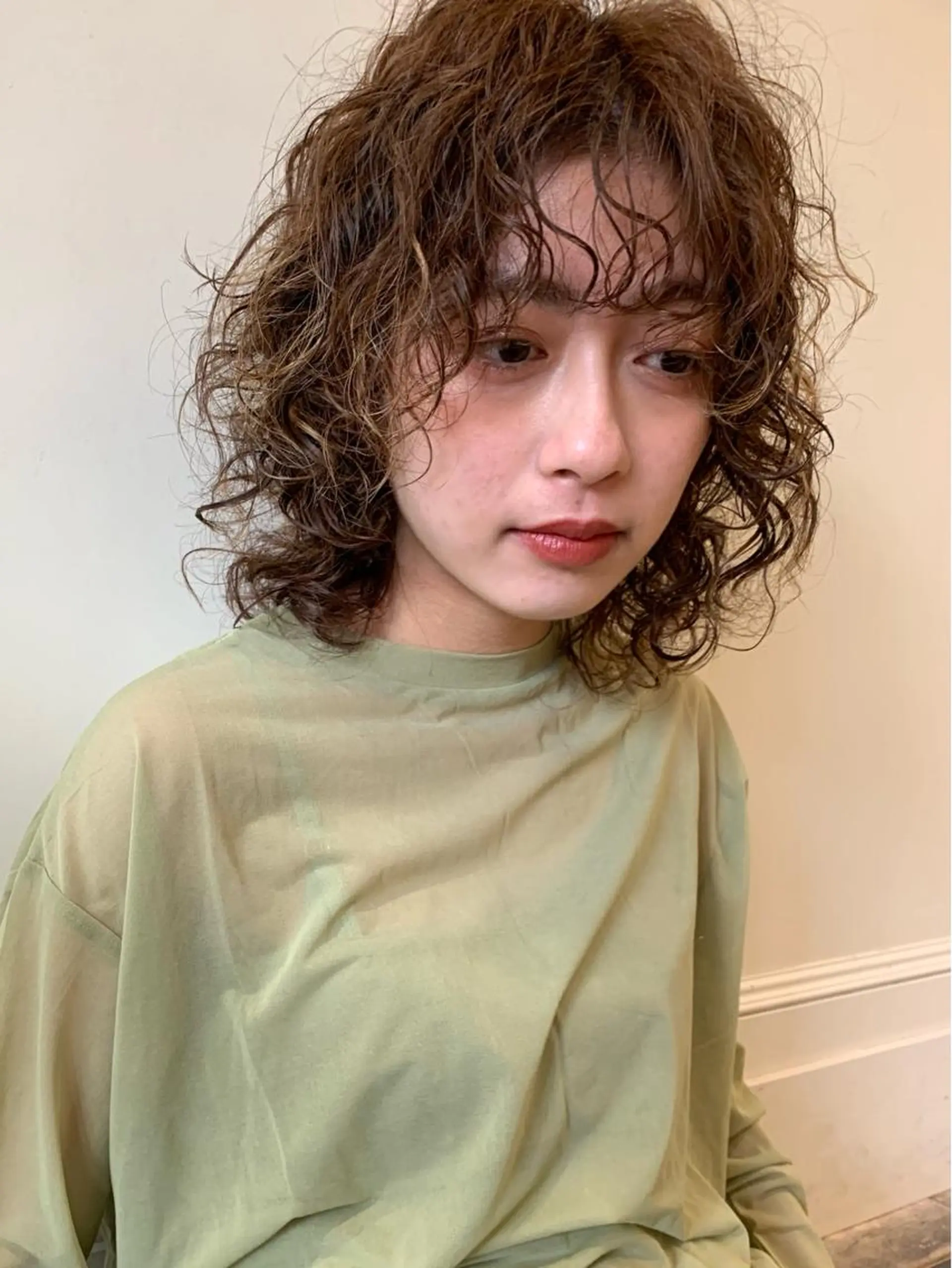 ミディアム パーマ くせっ毛カット タツヤのヘアスタイル