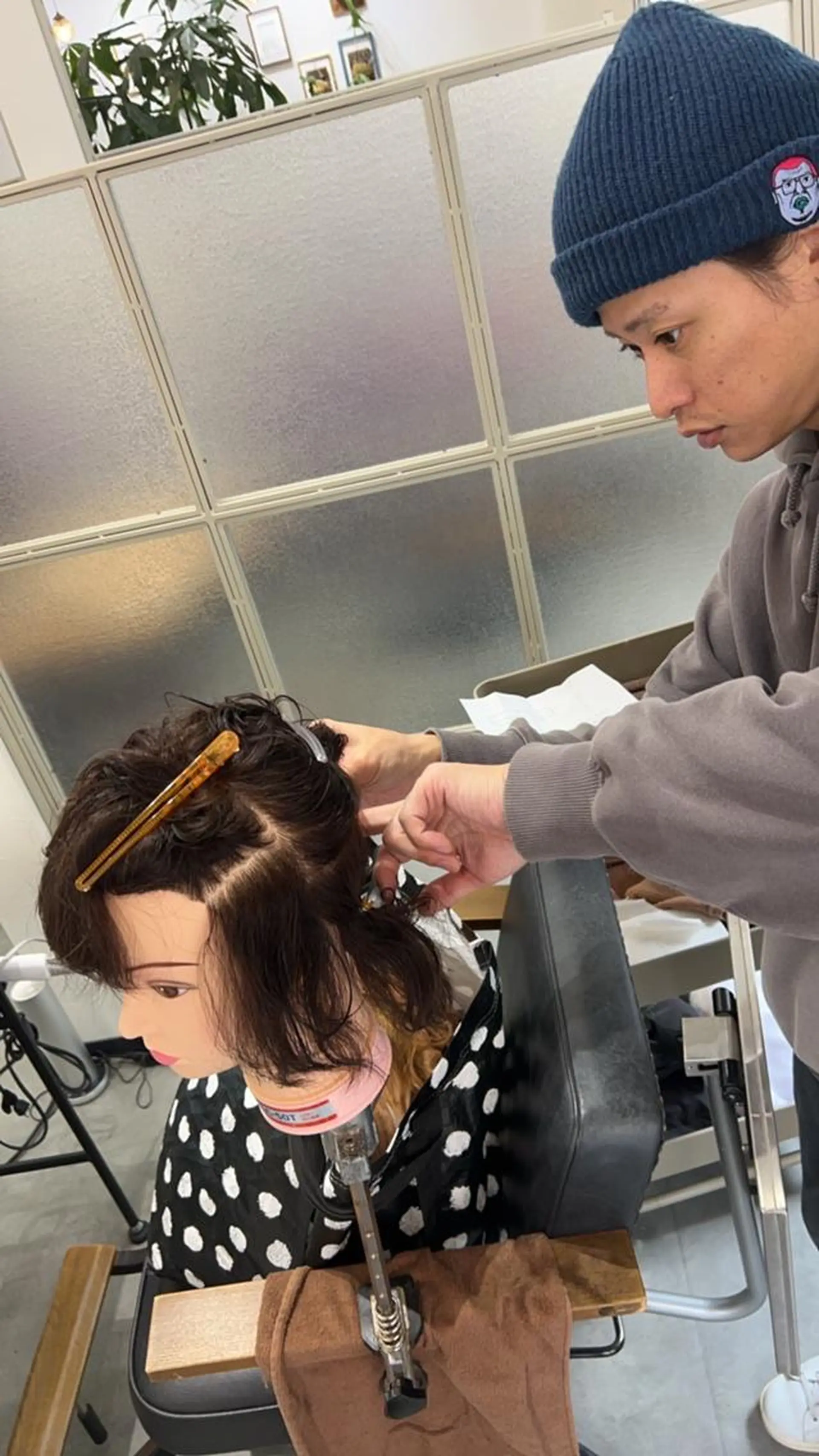 土曜日のクジラ/ ヒロキのヘアスタイル