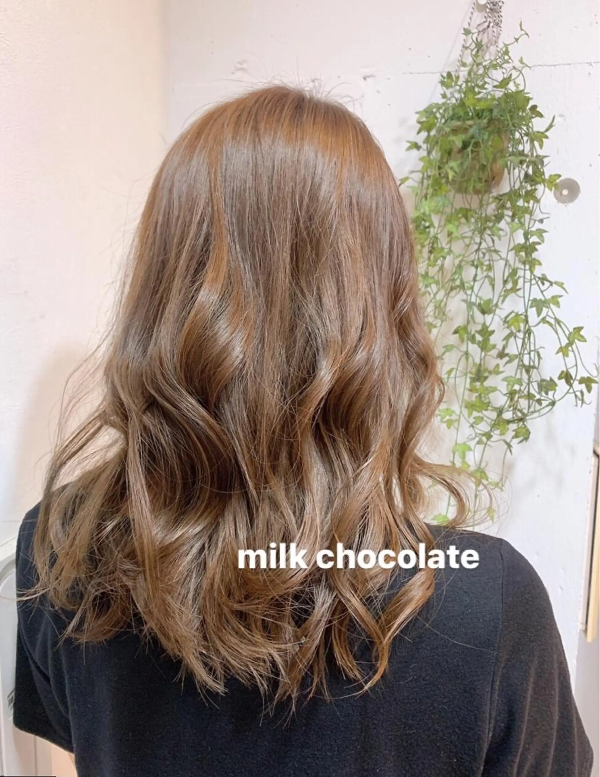 セミロング カラー 透明感カラー 脱白髪染め美容師 竹内涼乃のヘアスタイル