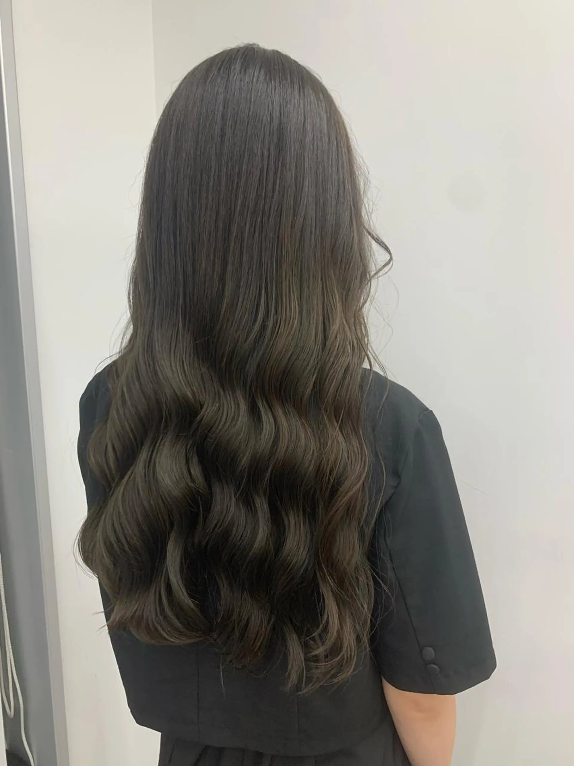 カラー 美髪縮毛矯正🫧 艶カラー/スズカのヘアスタイル