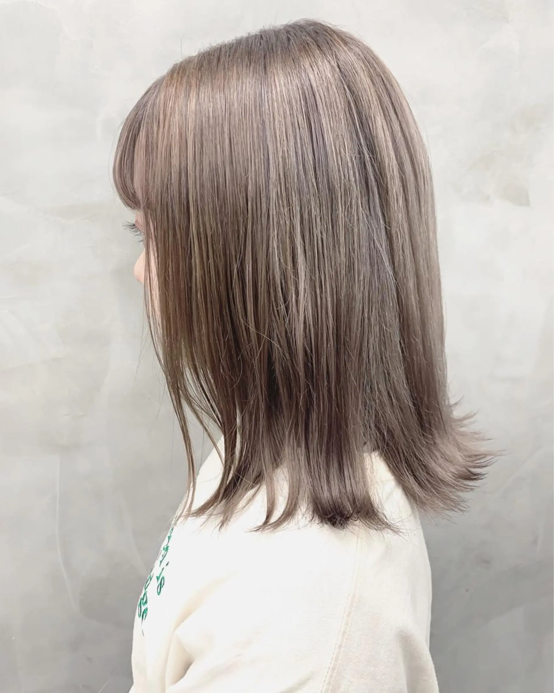 セミロング カラー ベージュカラー 🐝 hachi🐝のヘアスタイル