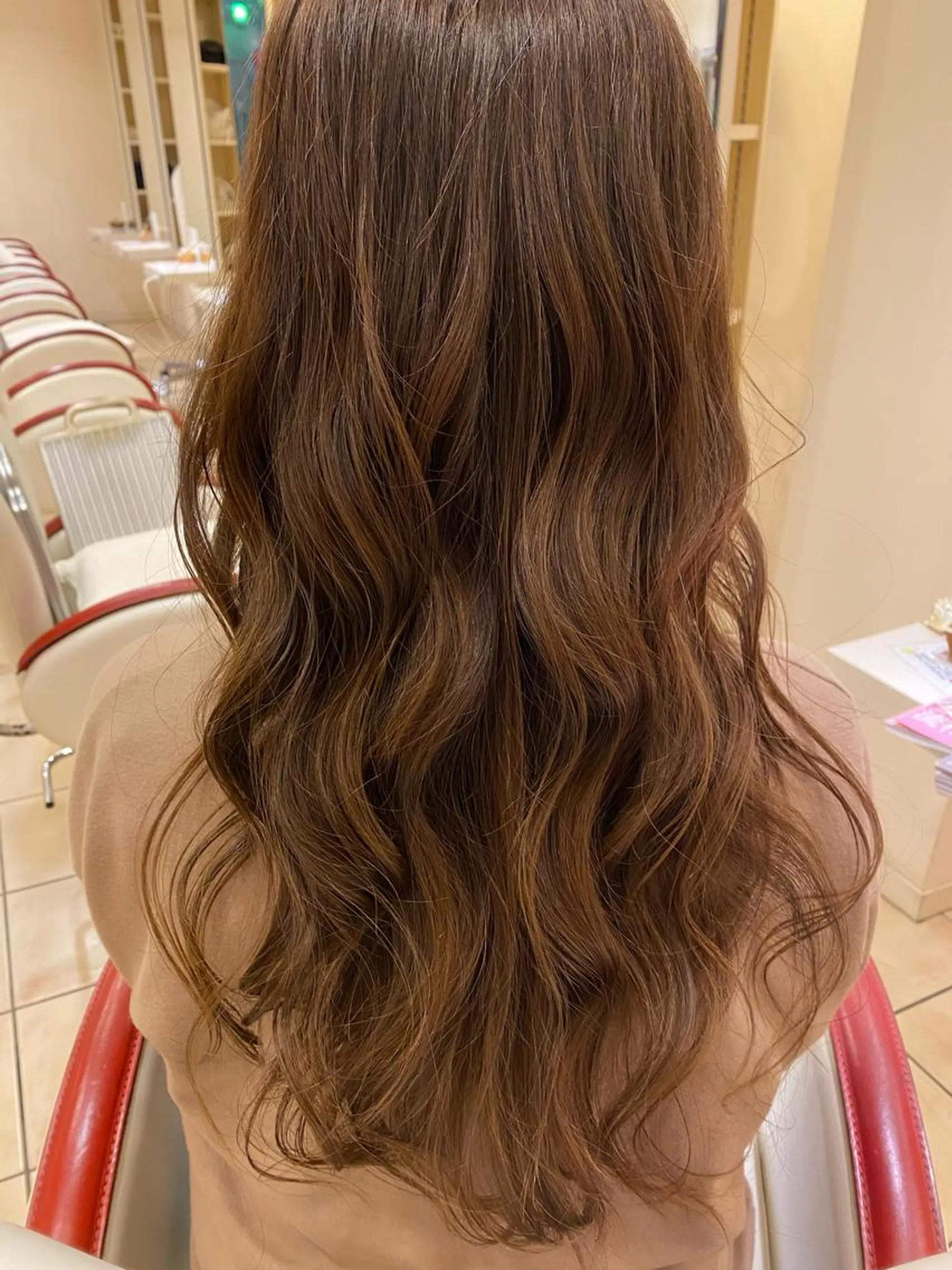 ロング カラー ヘアカラー 斎藤 彩香のヘアスタイル