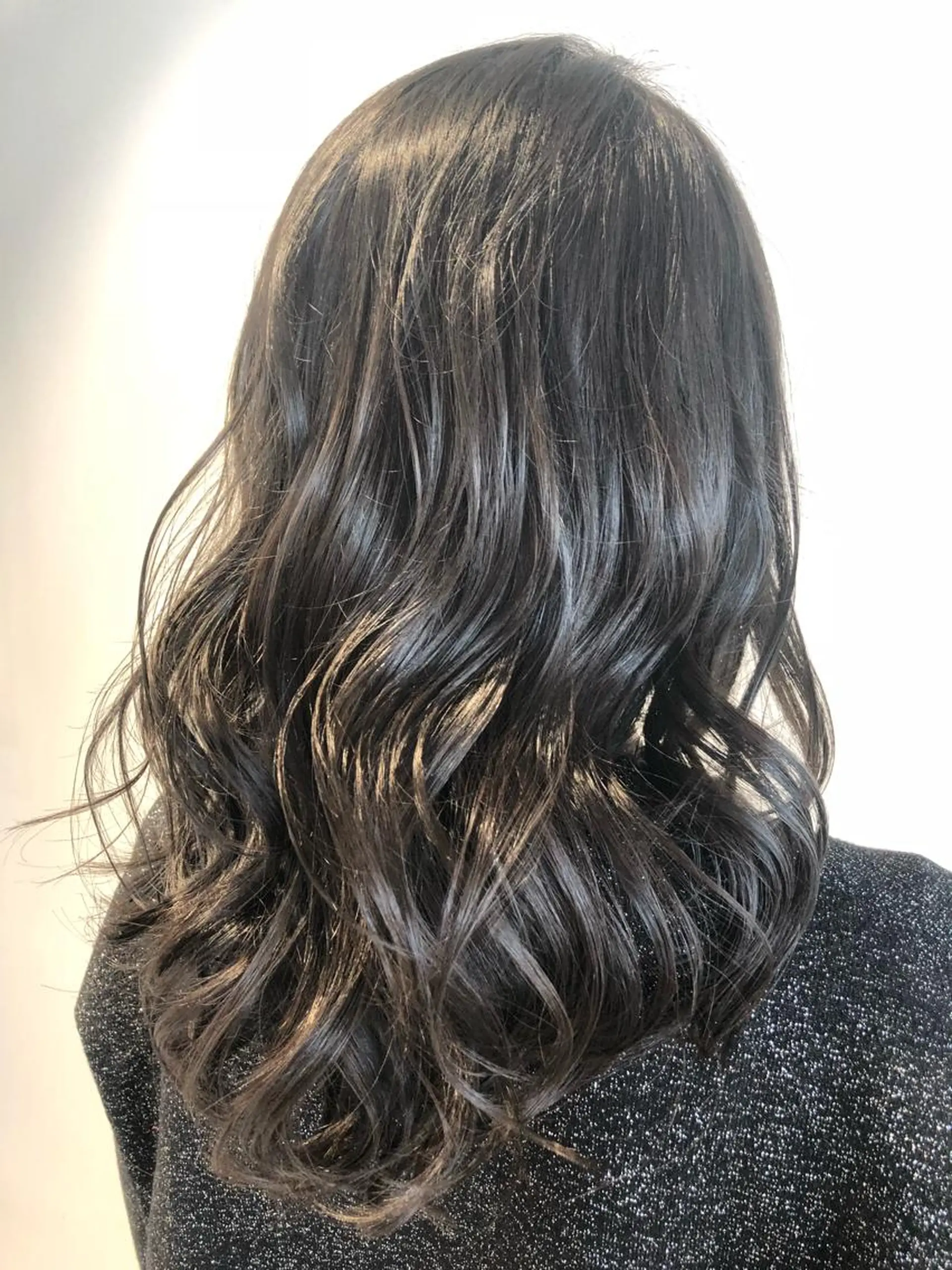 ロング カラー パーマ ヘアアレンジ ダークグレー ダークグレージュ グレージュ イルミナカラー レイヤー×ヘッドスパ ＊保田遥＊のヘアスタイル