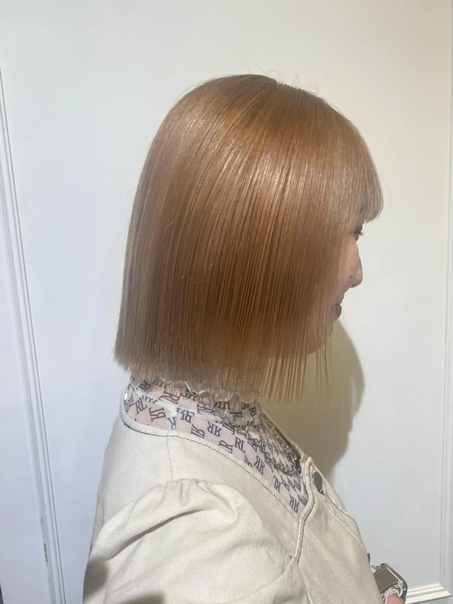 ミディアム カラー Neolive 千尋のヘアスタイル