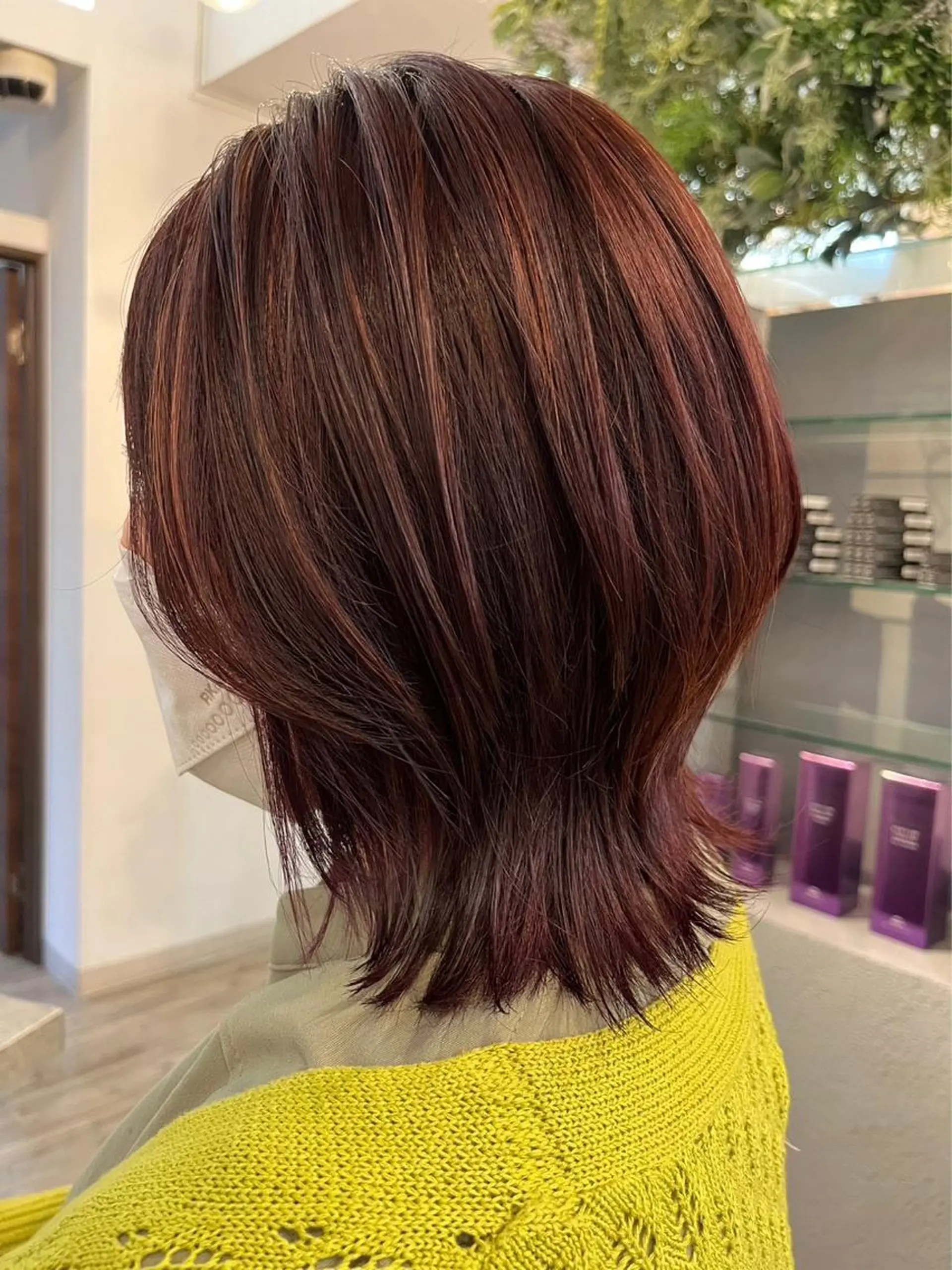 ミディアム カラー ハイライトカラー ハイライト レイヤーカット カット ヘアカラー sato ayaka |透明感カラー🫧のヘアスタイル