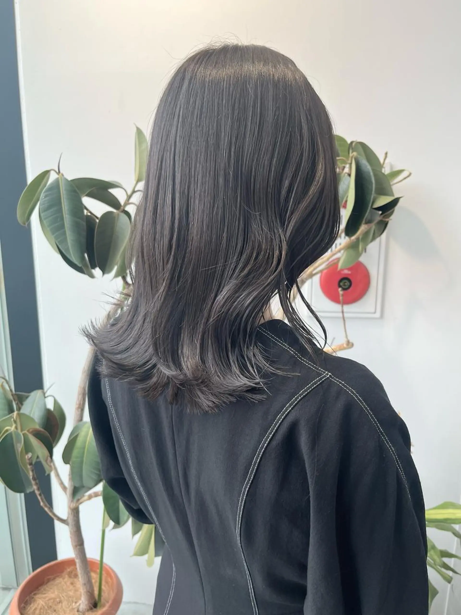 セミロング カラー パーマ ヘアアレンジ カット ヘアカラー トリートメント ヘッドスパ ヘアセット 透明感/オリーブ/ グレージュ/YUKAのヘアスタイル