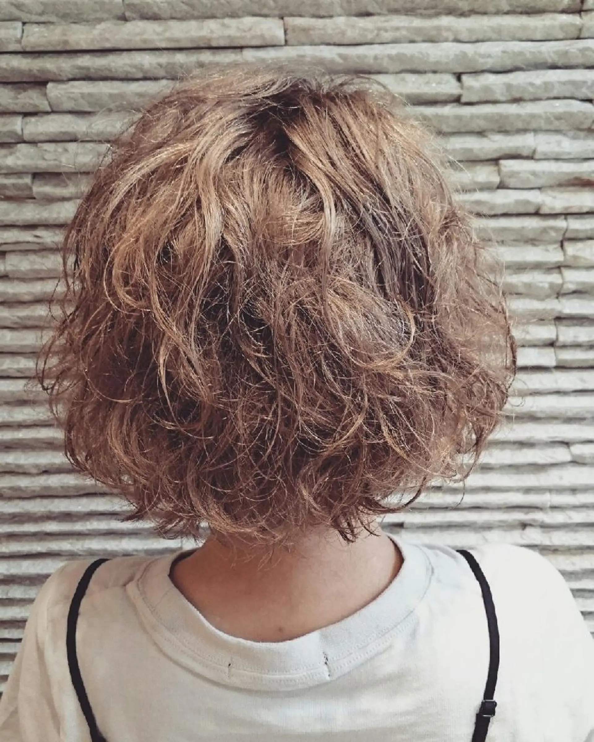 ショート カラー 嶋田 ゆきのヘアスタイル