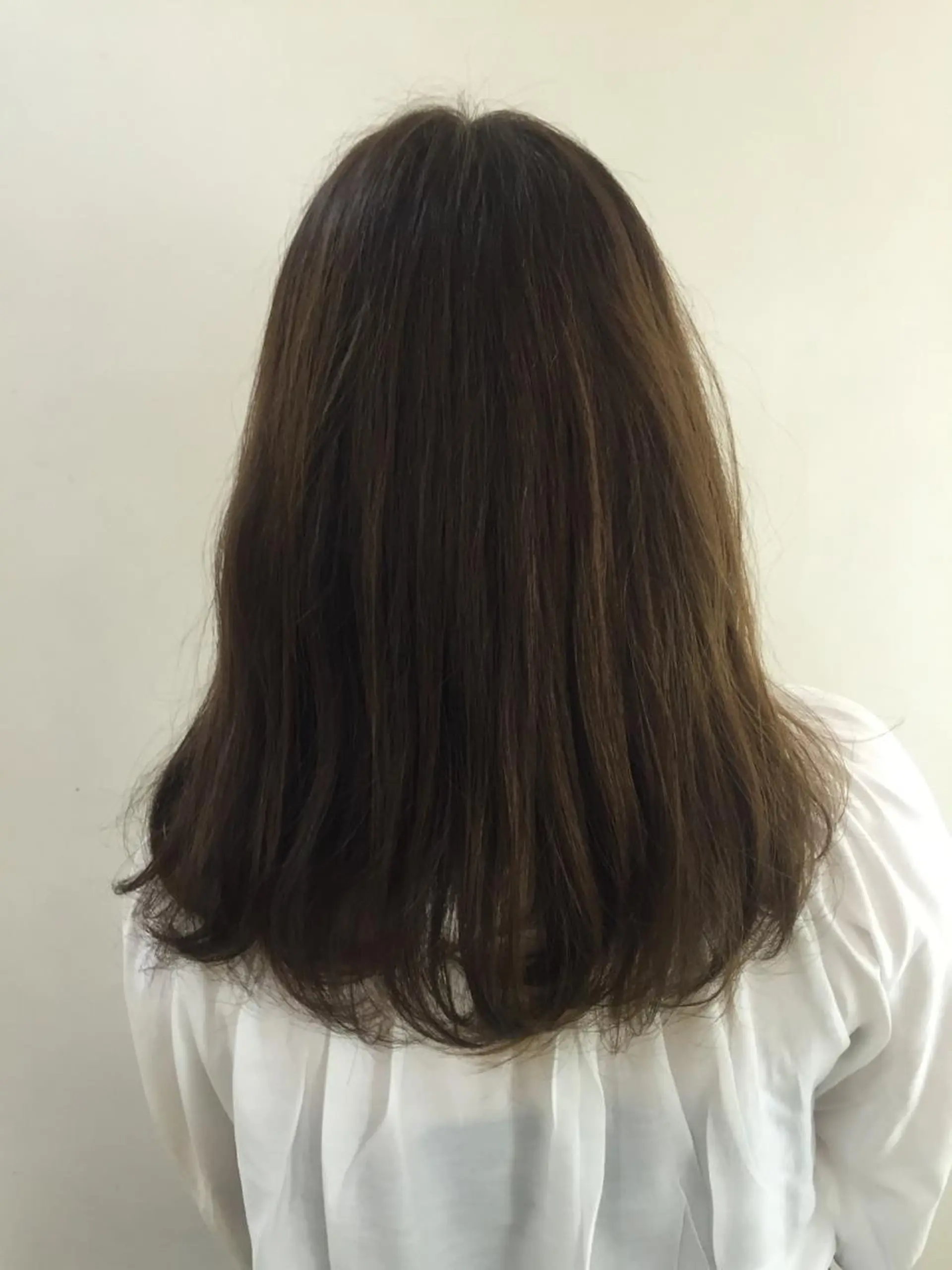 ミディアム セミロング カラー ブラウンカラー マットブラウン ﾊｲﾄｰﾝ/ｼｮｰﾄ 村上淳乃🐥のヘアスタイル