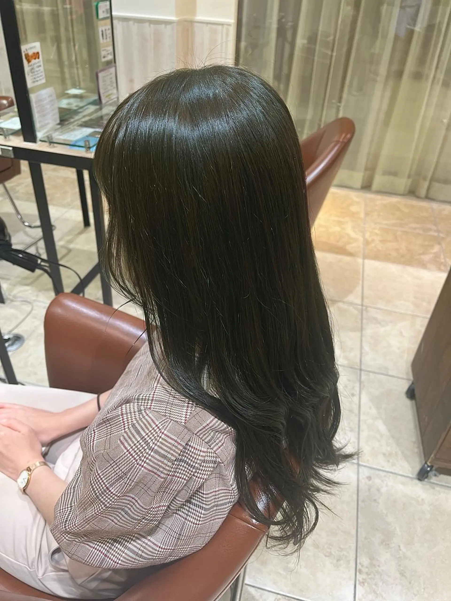ロング カラー グレージュ オリーブグレージュ オリーブグレー YUMEKA🩶/ 透明感カラー🥣のヘアスタイル