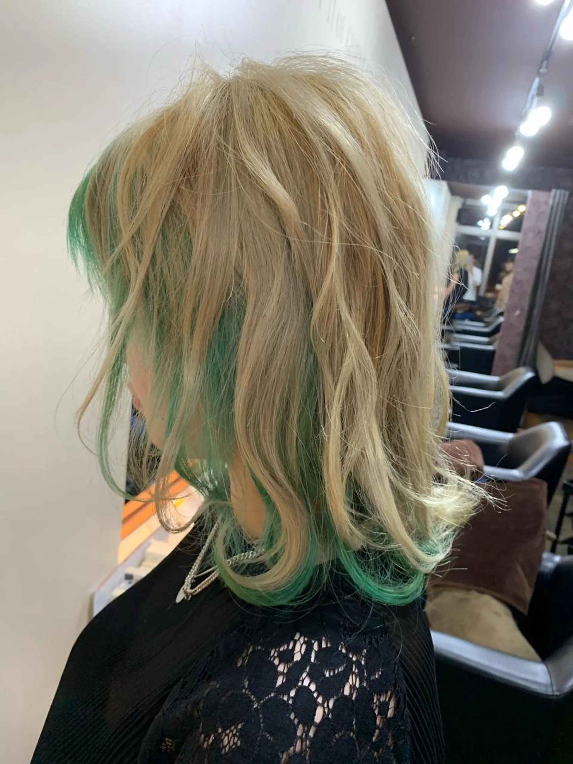 ミディアム カラー 屋比久 一樹のヘアスタイル