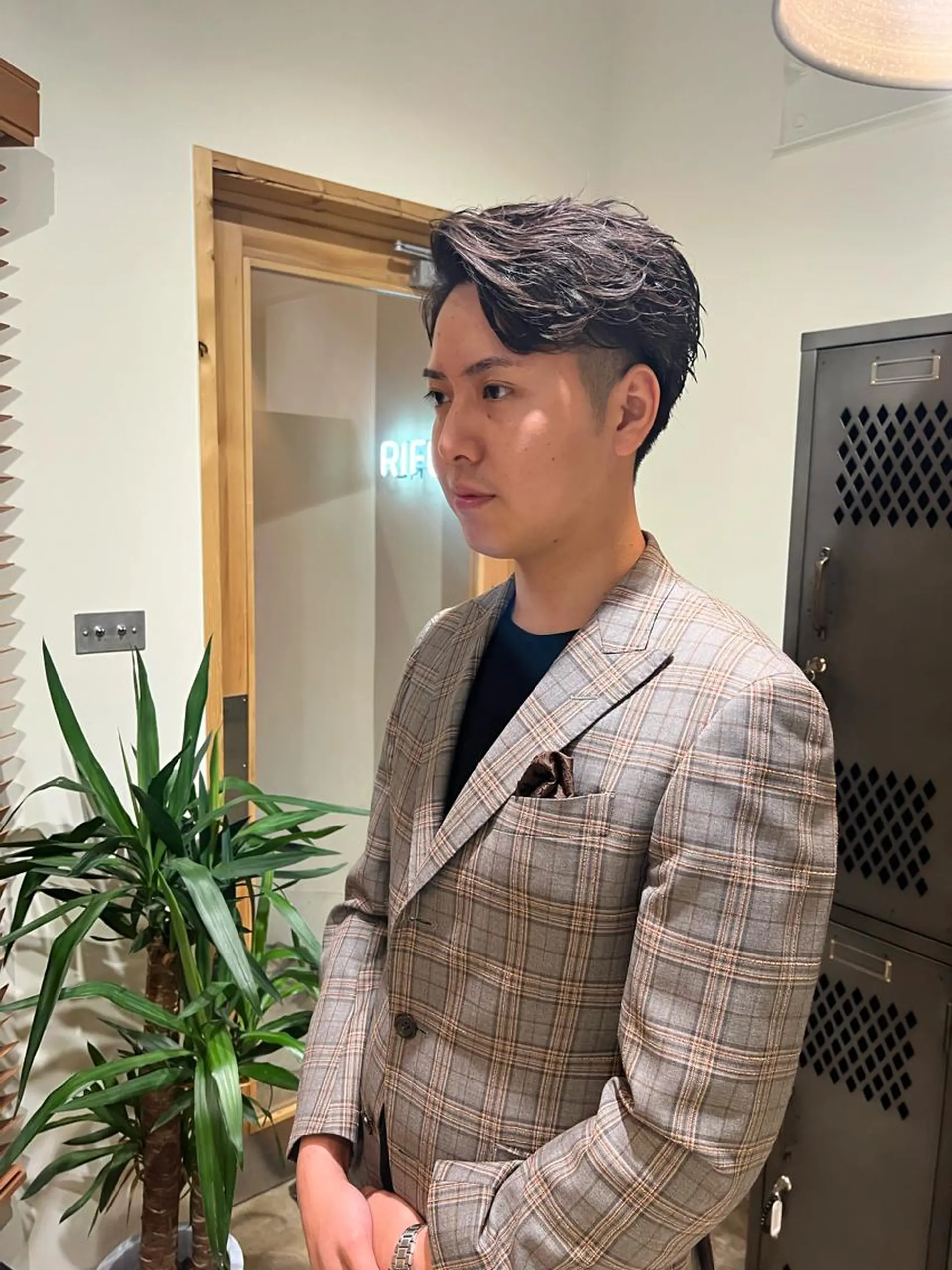 パーマ メンズ nishido ハイライト/パーマのヘアスタイル