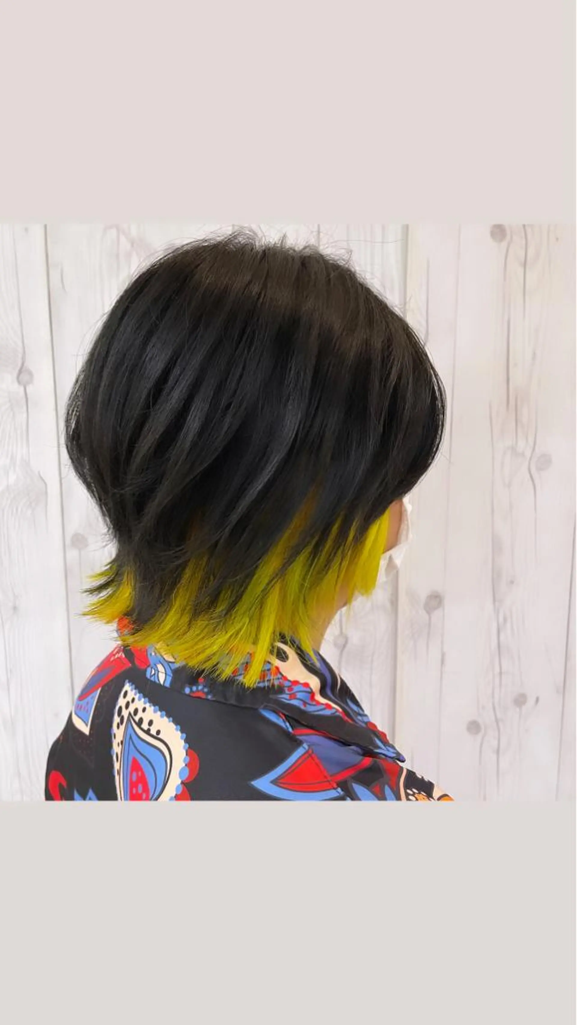 カラー 黒髪 イエローカラー ヘアカラー 名古屋のピンク好き かずくん🦩のヘアスタイル