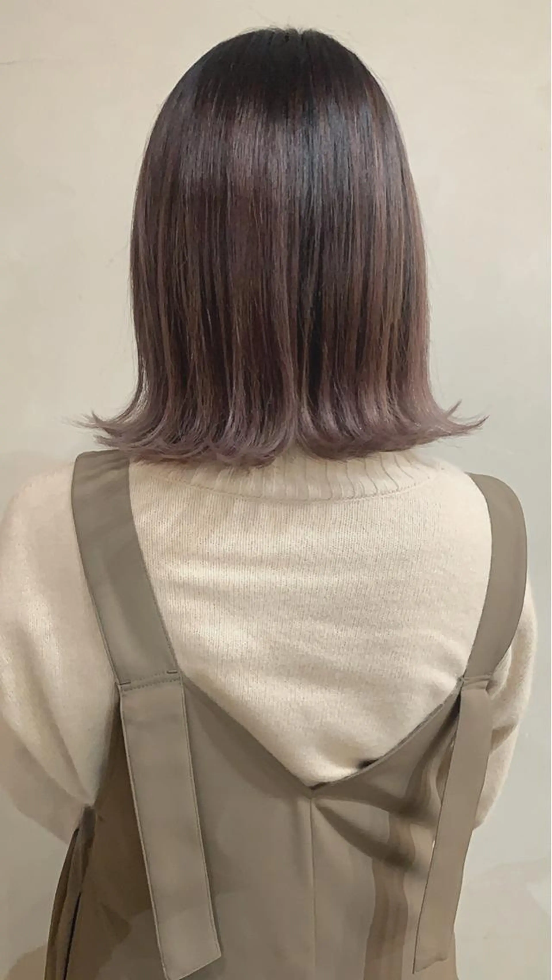 ミディアム カラー バレイヤージュ ベージュカラー グラデーションカラー ハイライトカラー オリーブカラー ヘアカラー トリートメント 京都大人女性ショート 徒歩1分/秋山のヘアスタイル