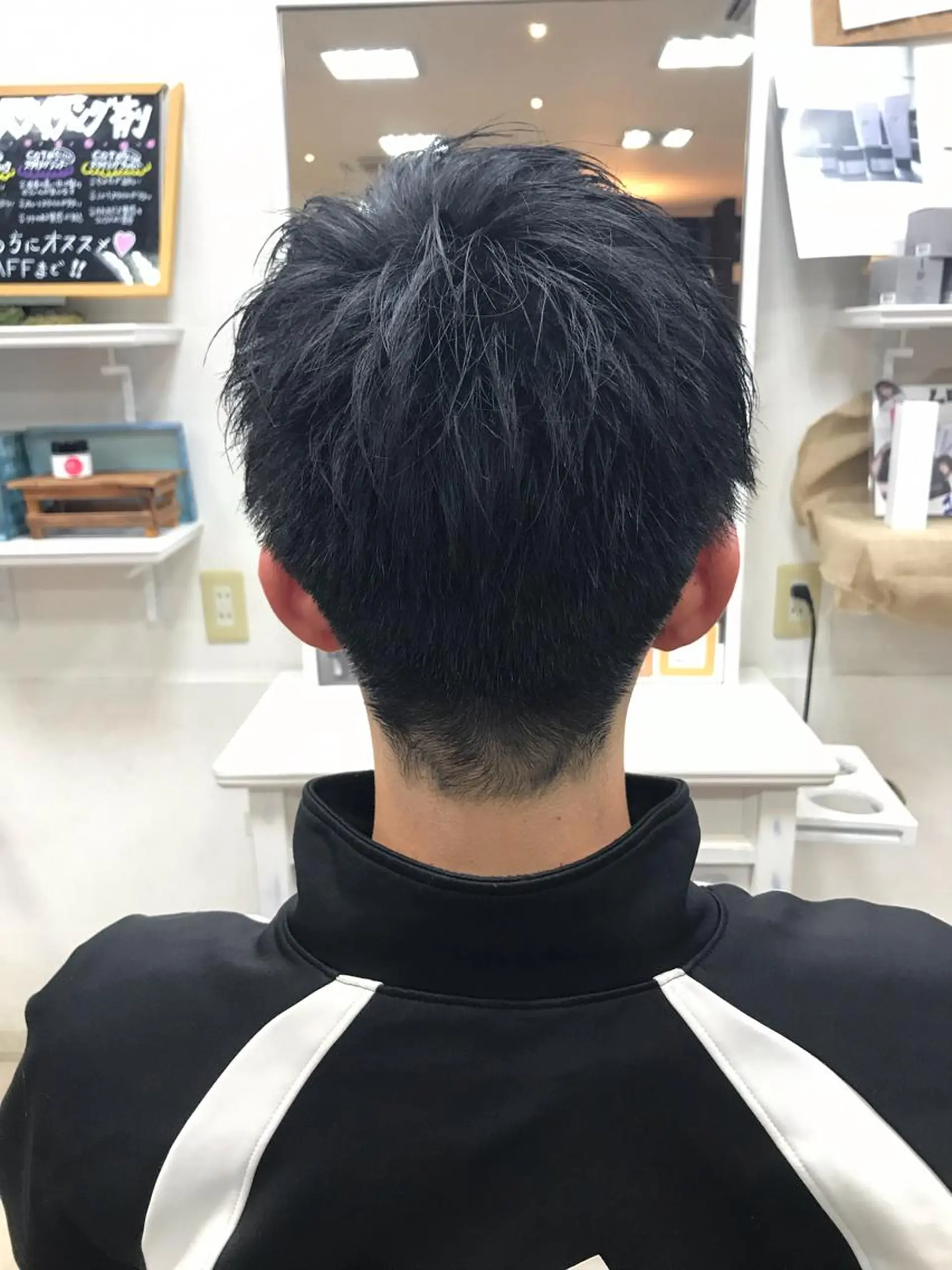 ショート メンズ 山本 咲貴のヘアスタイル