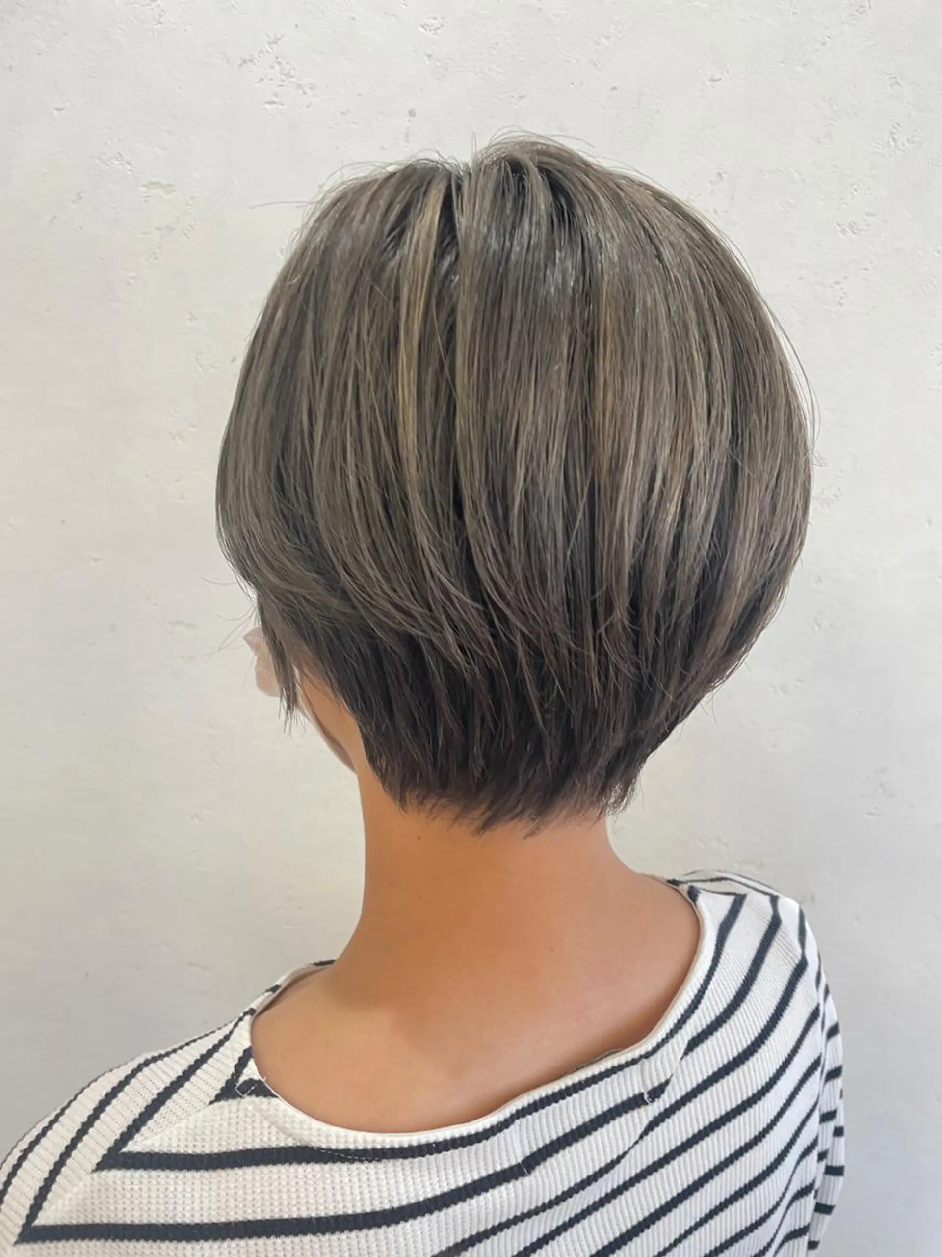 ショート 1/f hair space所属・河口 友里のヘアスタイル