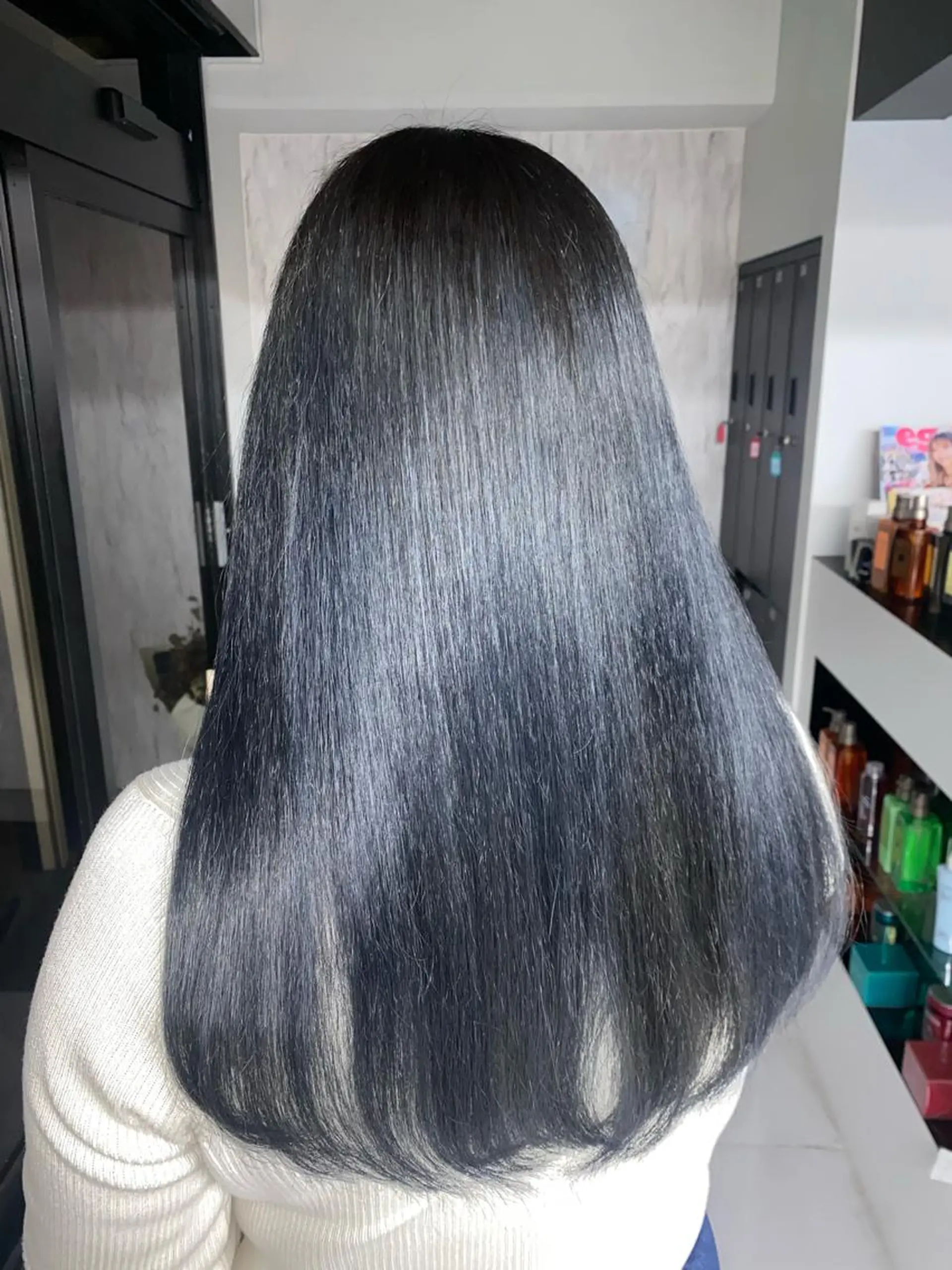 カラー Lapis 莉穂のヘアスタイル
