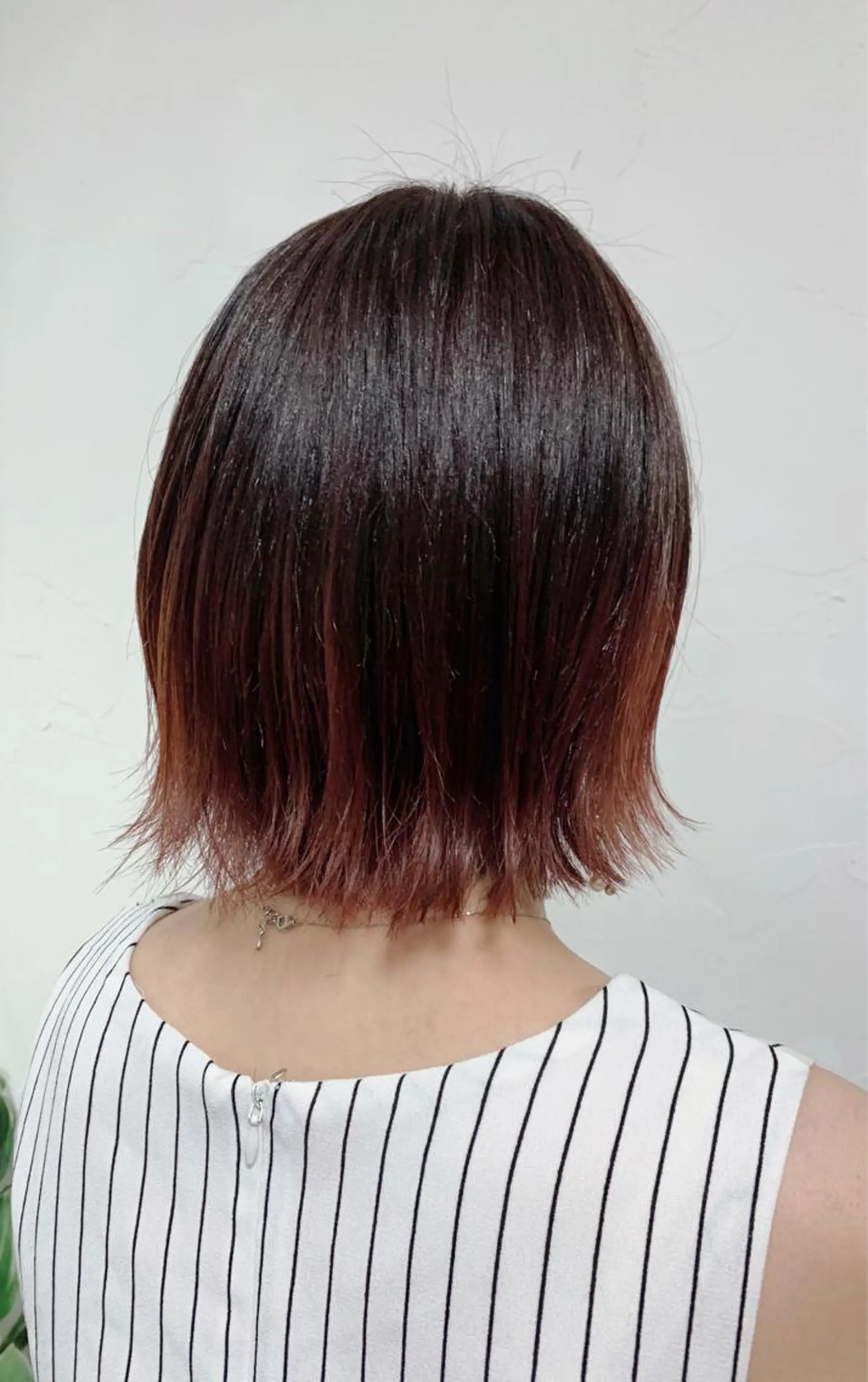 ミディアム カラー グラデーションカラー ピンクカラー 脇田 杏菜のヘアスタイル