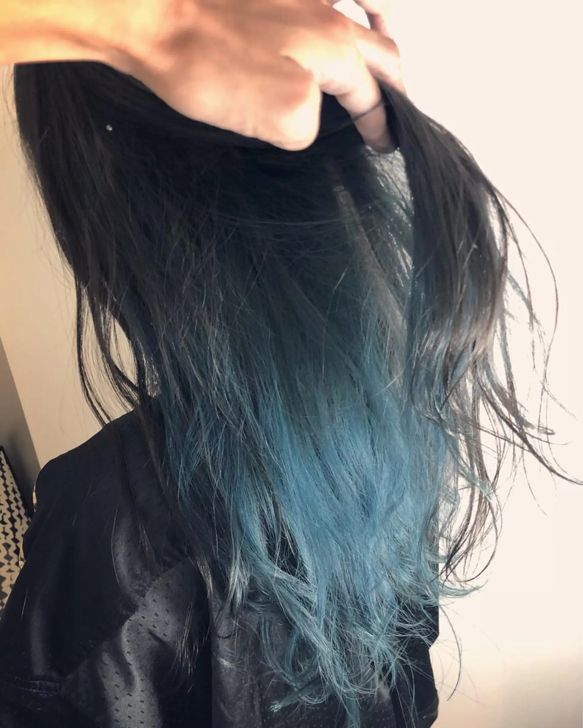 セミロング カラー ブルーカラー カット ヘアカラー トリートメント 原宿サロン代表 デザインカラー伊藤卓のヘアスタイル