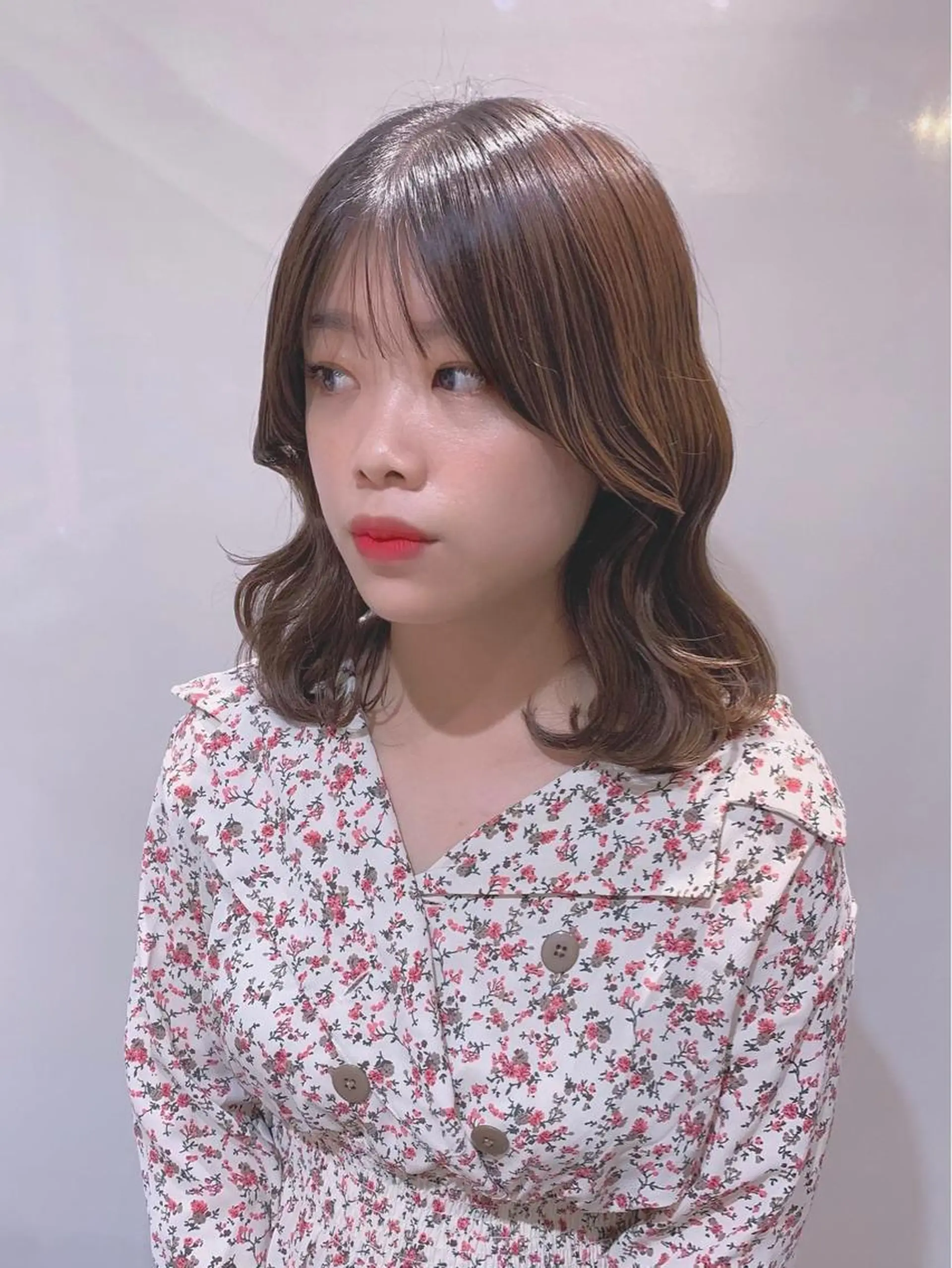 ミディアム カラー ヘアアレンジ 柔らか垢抜けｶﾗｰと ｶｯﾄ🫧ASUKAのヘアスタイル