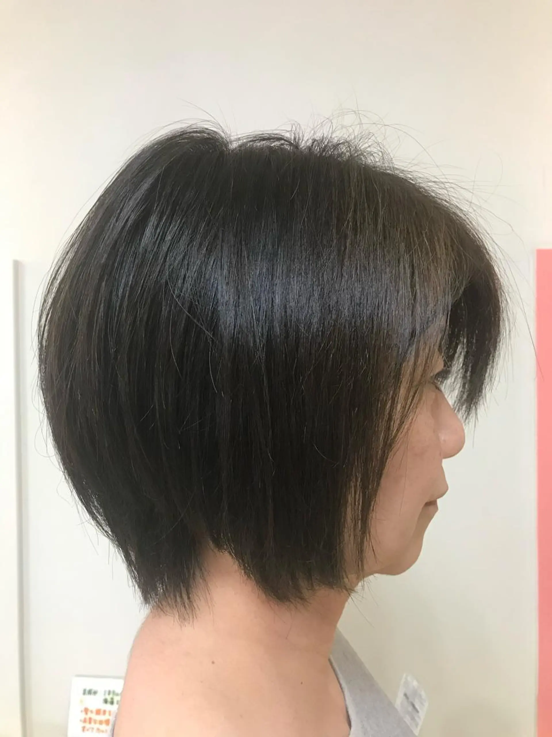 ショート カラー 横田  尚登のヘアスタイル