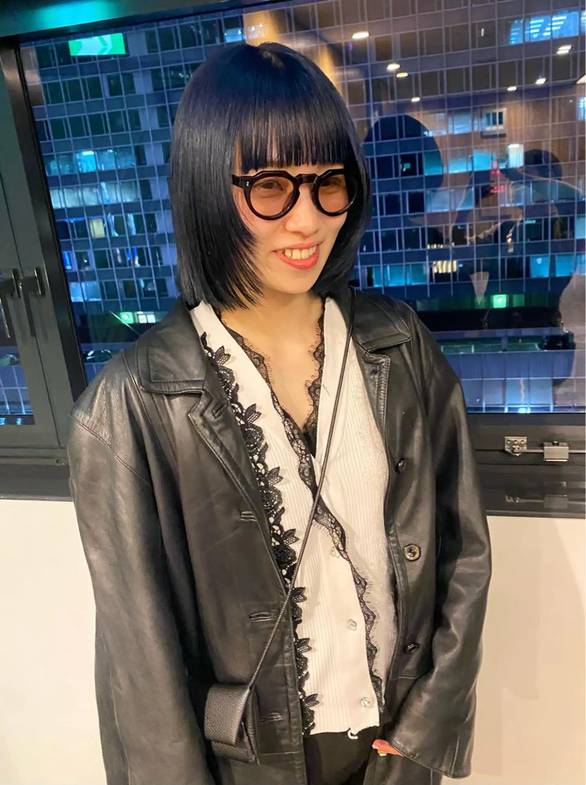 ショート カラー パーマ ヘアアレンジ デザインカラー/ボブ ブリーチカラー/ユリのヘアスタイル