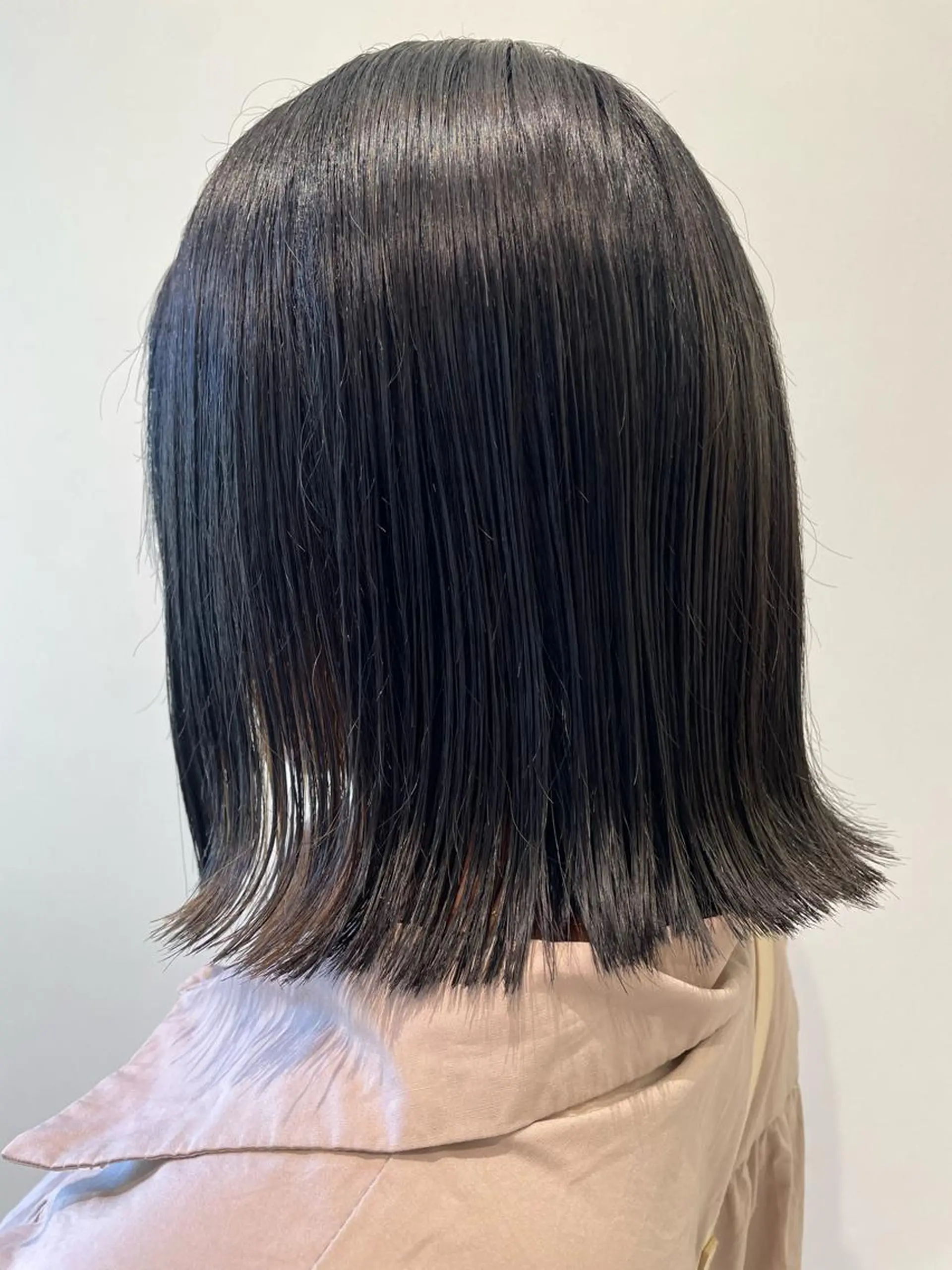 ショート 切りっぱなしボブ ボブ カット ボブ/インナーカラー /眉毛/Miyuのヘアスタイル