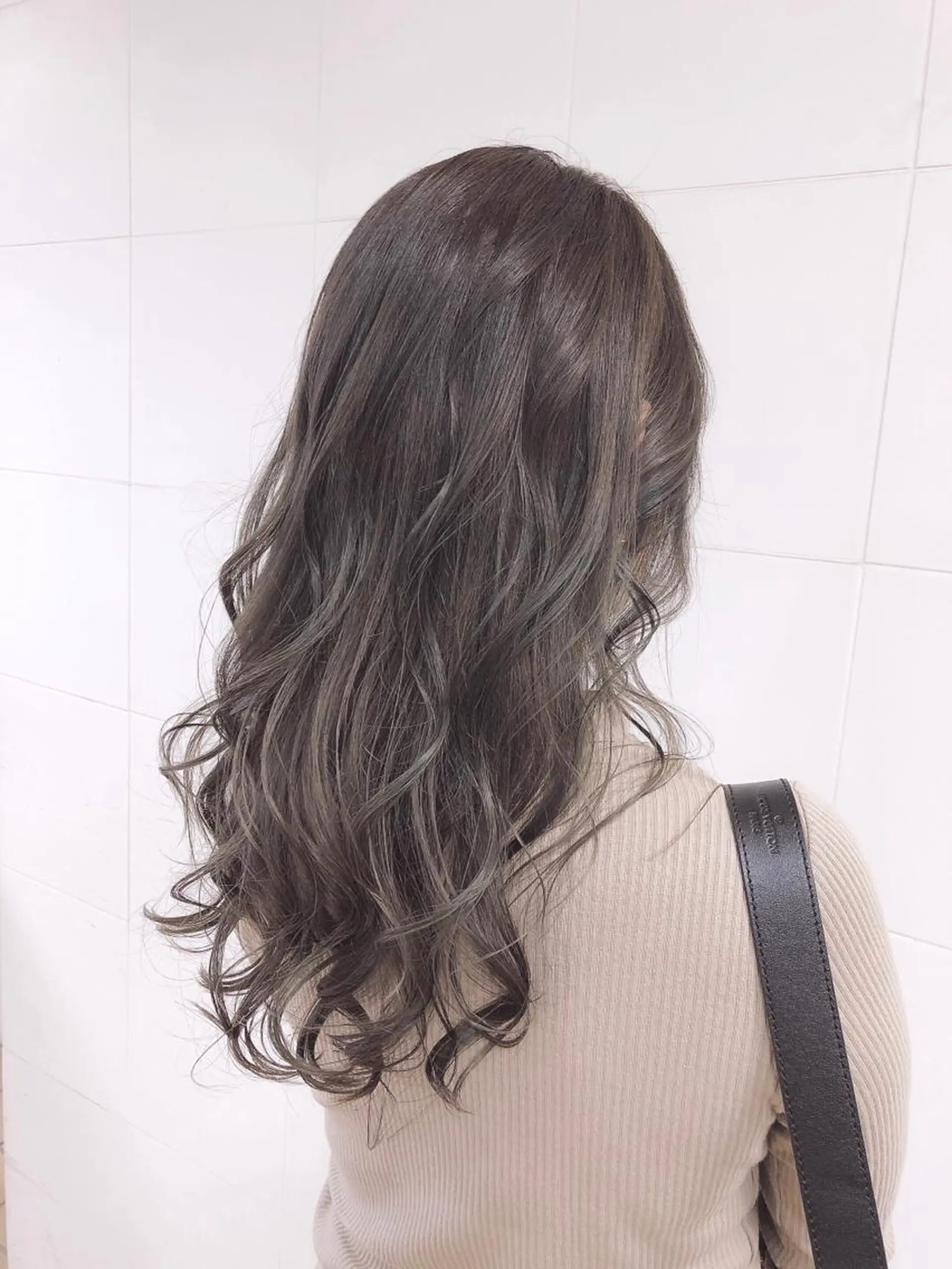 ロング カラー 大山 亮　　【髪質改善】のヘアスタイル