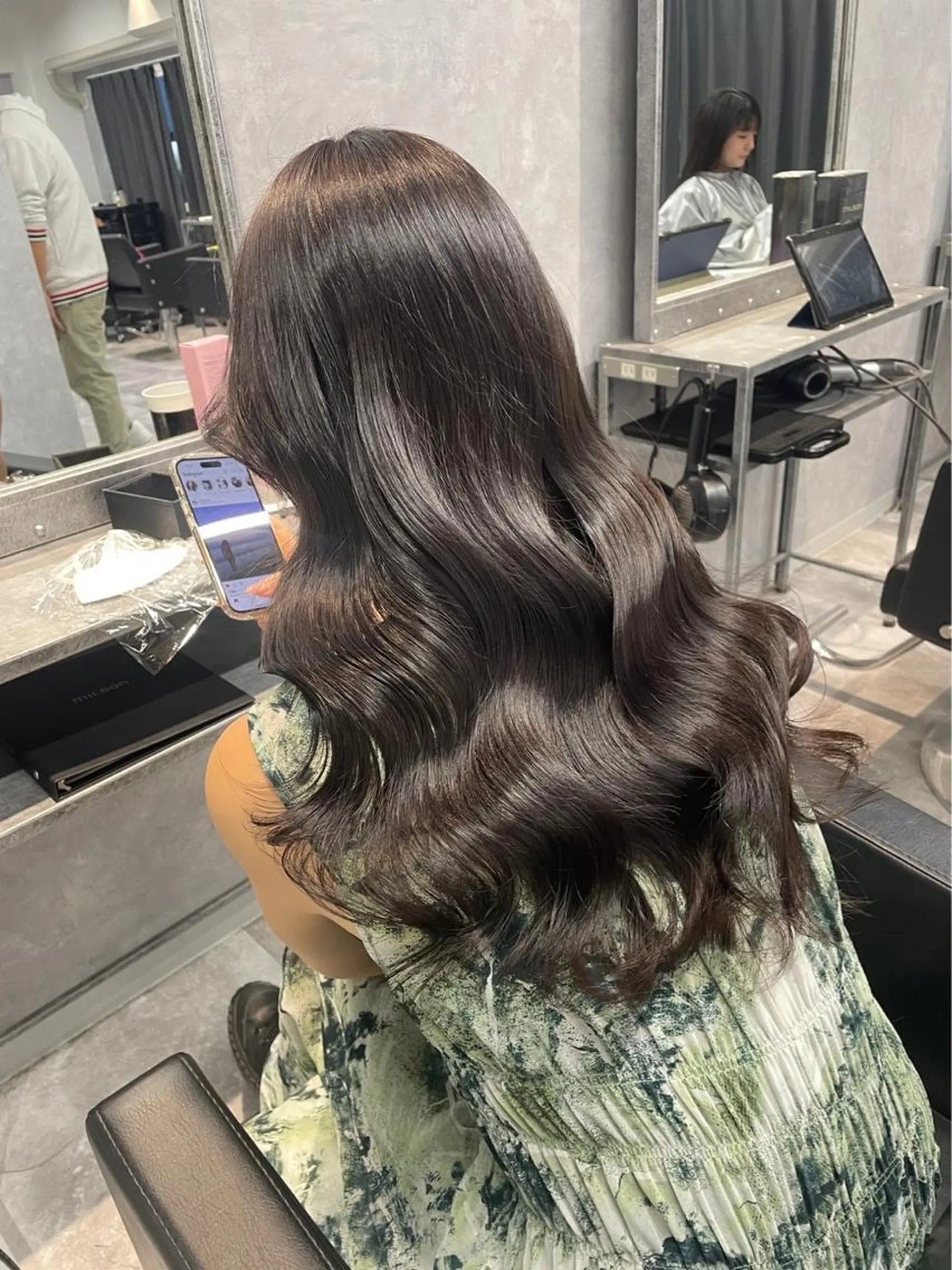 ロング カラー mimiiy梅田 中崎町ハイトーンのヘアスタイル