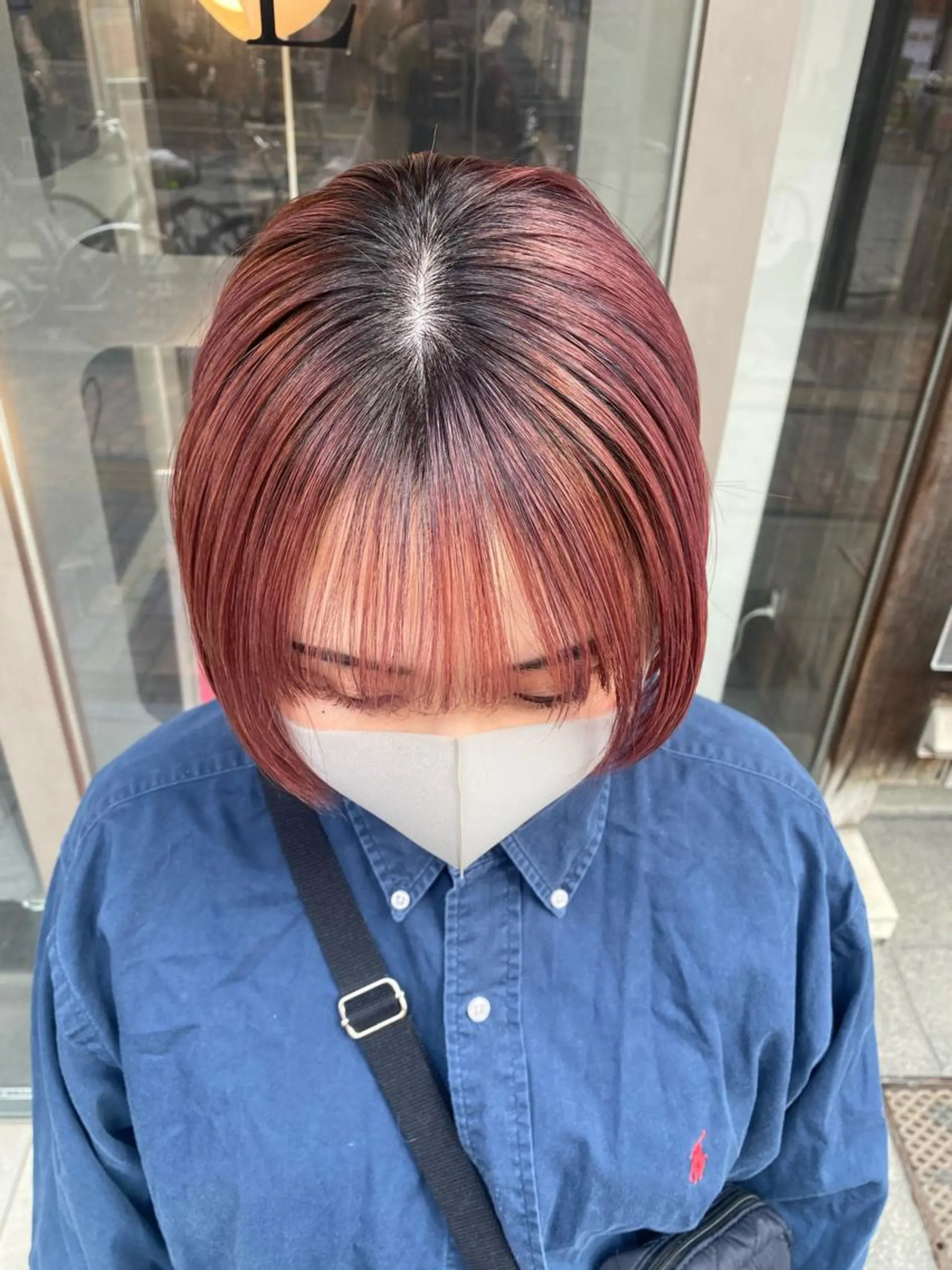 ショート カラー パーマ ヘアアレンジ メンズ キッズ ネイル mana 暖色カラーカットのヘアスタイル