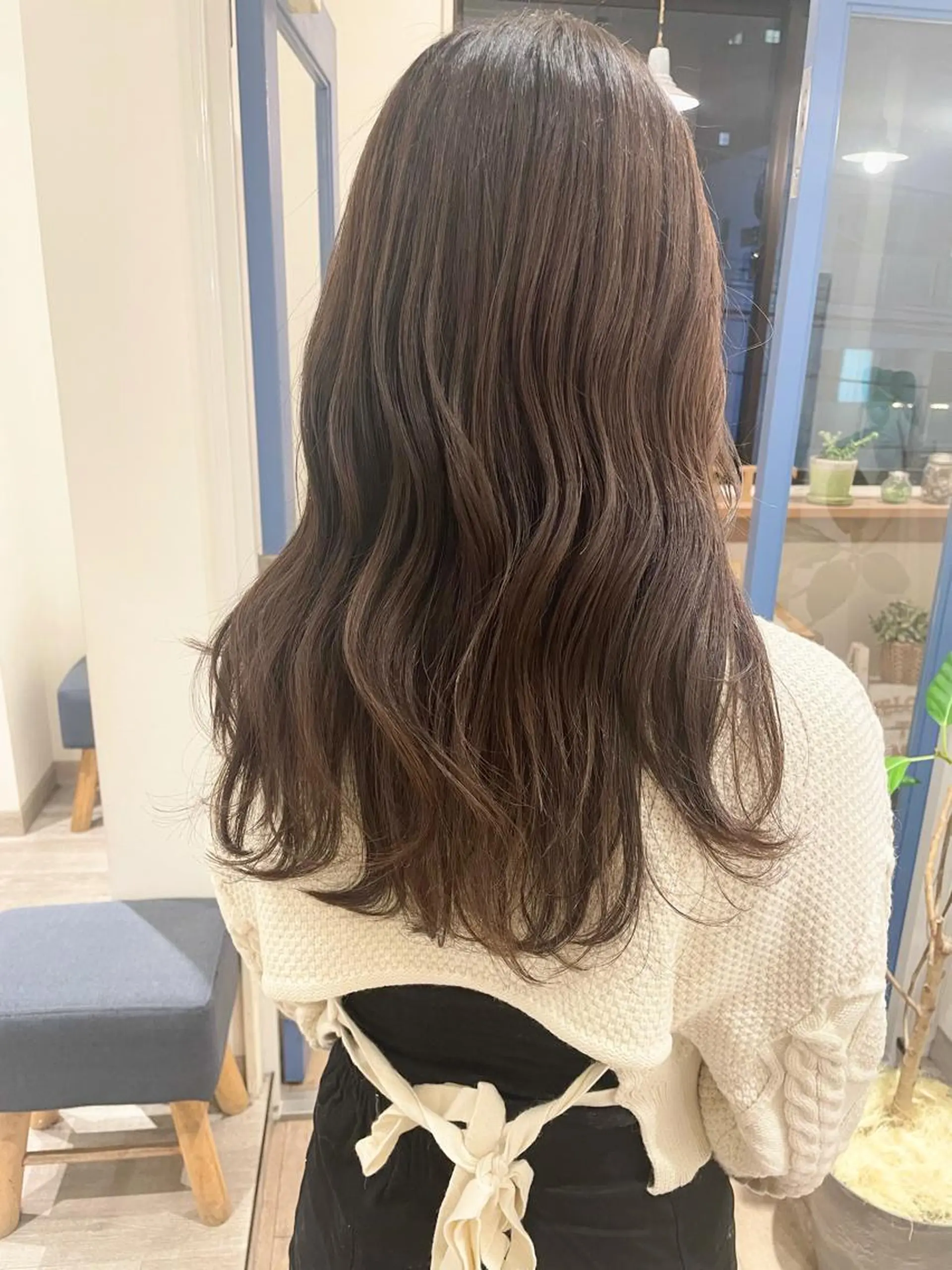 セミロング カラー 切りっぱなしボブ セミロングパーマ ベージュカラー ブリーチ ブラウンカラー 🩰オリーブ/ ベージュ松本咲花🩰のヘアスタイル