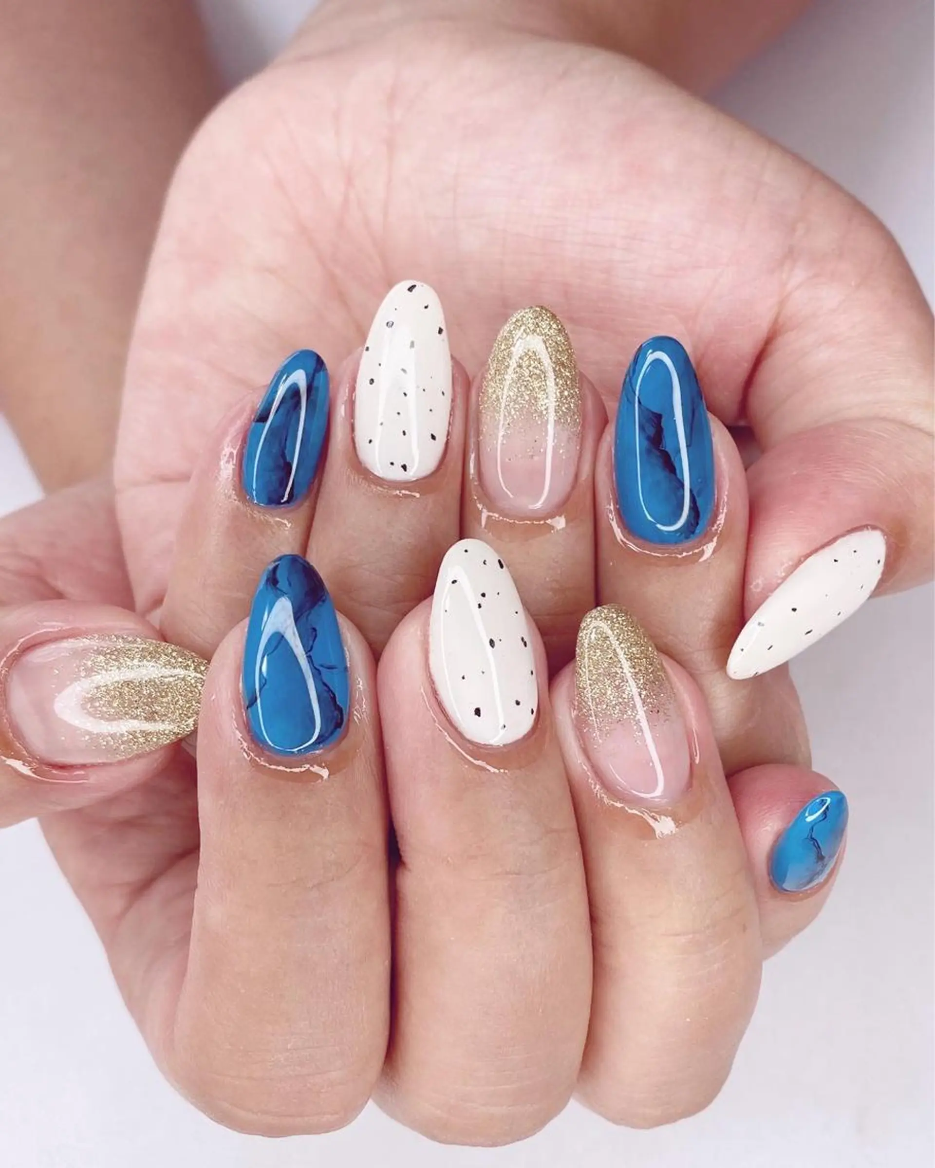 ネイル アートネイル グラデーション ミラーネイル ニュアンスネイル 夏ネイル Ｎail Ｓalon ertiのネイルデザイン