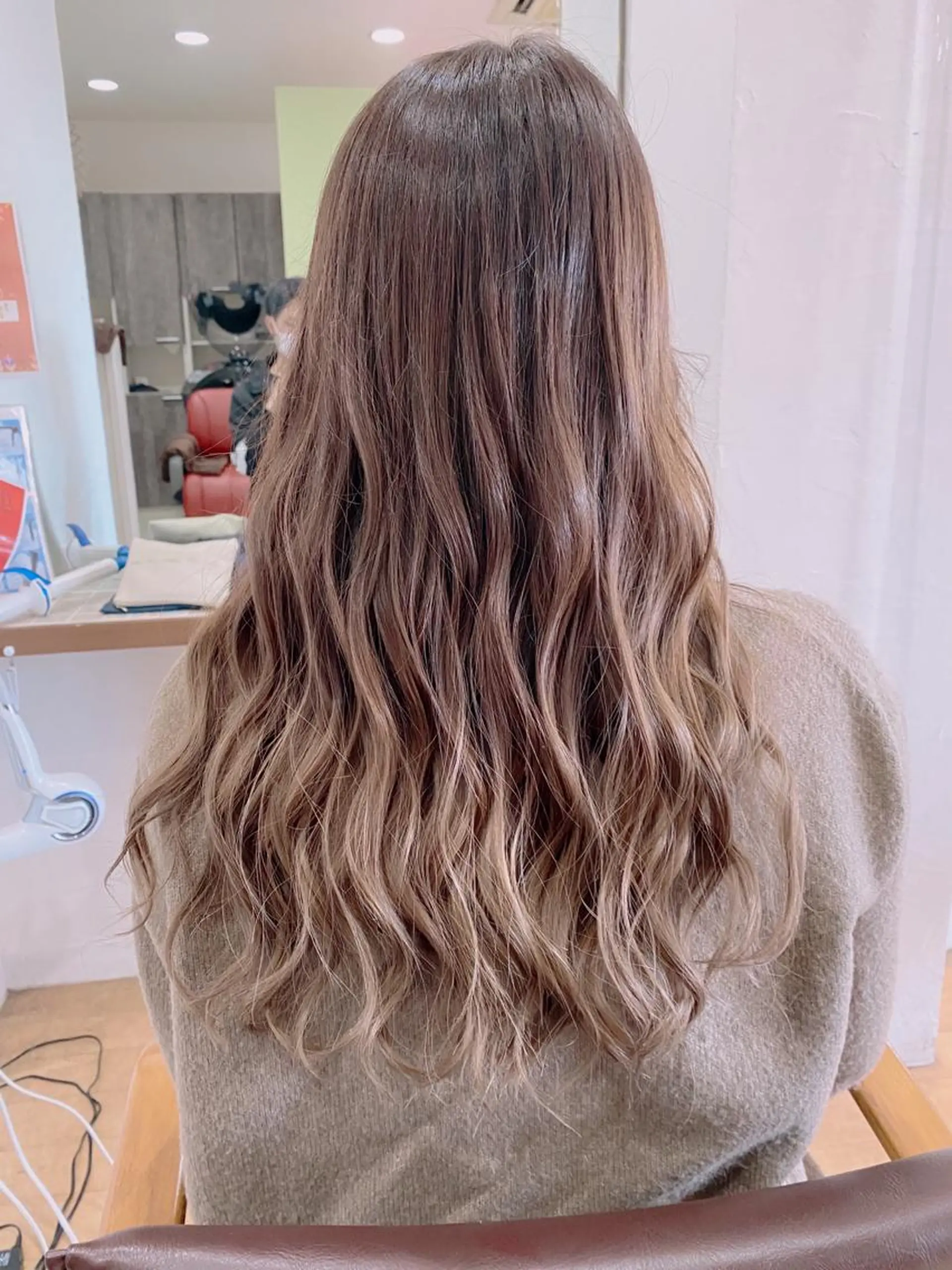 ロング カラー 髪質改善TR特化 副店長 坂田一樹】のヘアスタイル