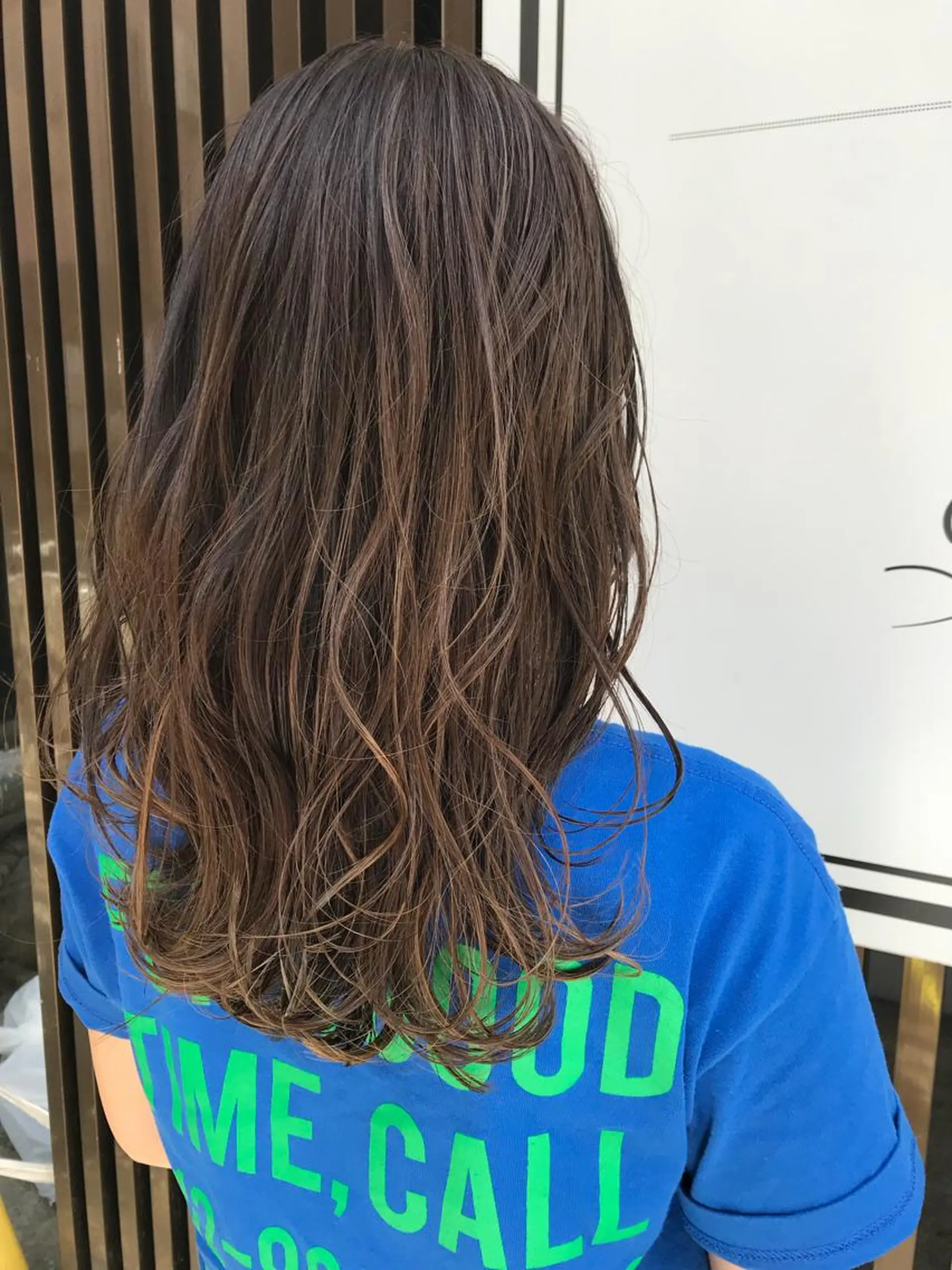 ミディアム カラー シールエクステ⭐️ オオミタクヤのヘアスタイル