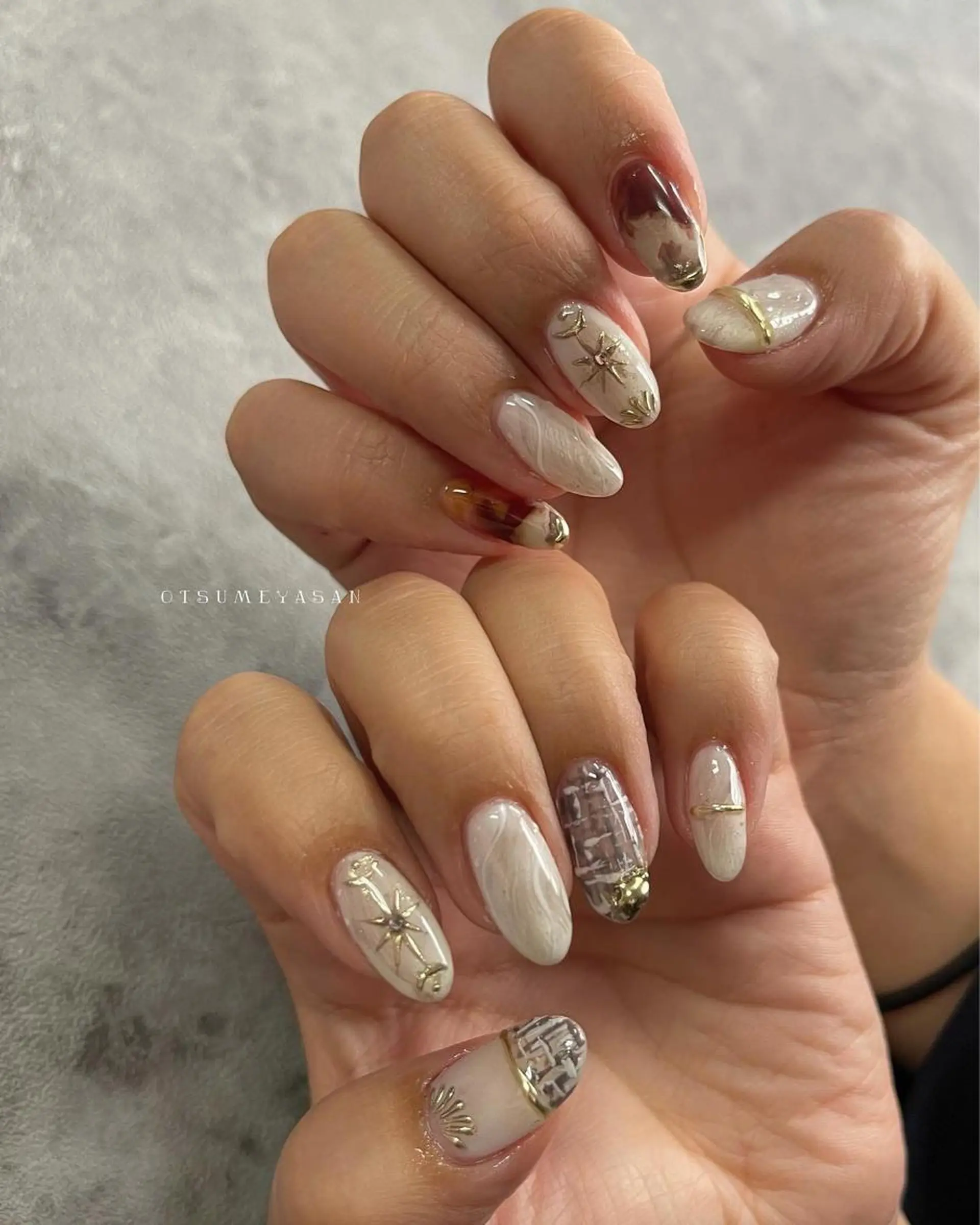 ネイル ジェルネイル 韓国ネイル マグネットネイル ミラーネイル ニュアンスネイル わたなべ ちかのネイルデザイン