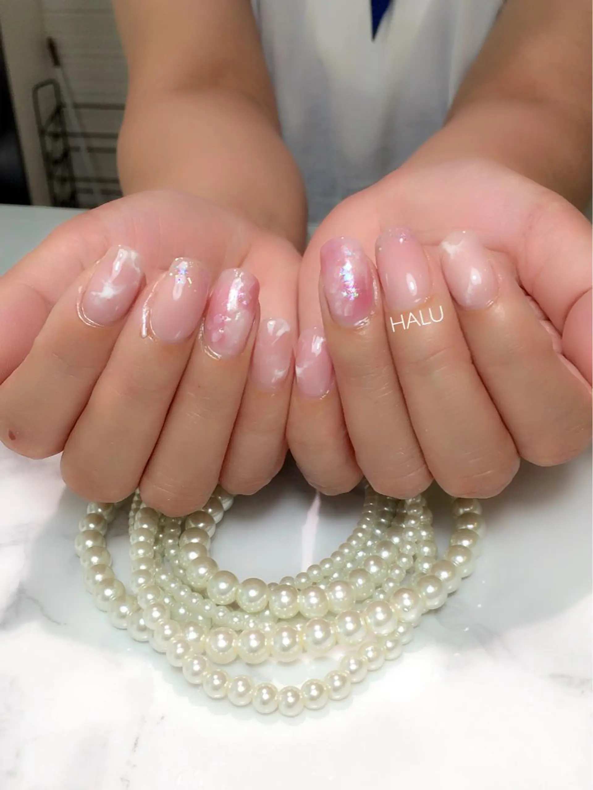 ネイル ラメ(グリッター) ニュアンスネイル ピンク ストーンネイル HALU ハルのネイルデザイン