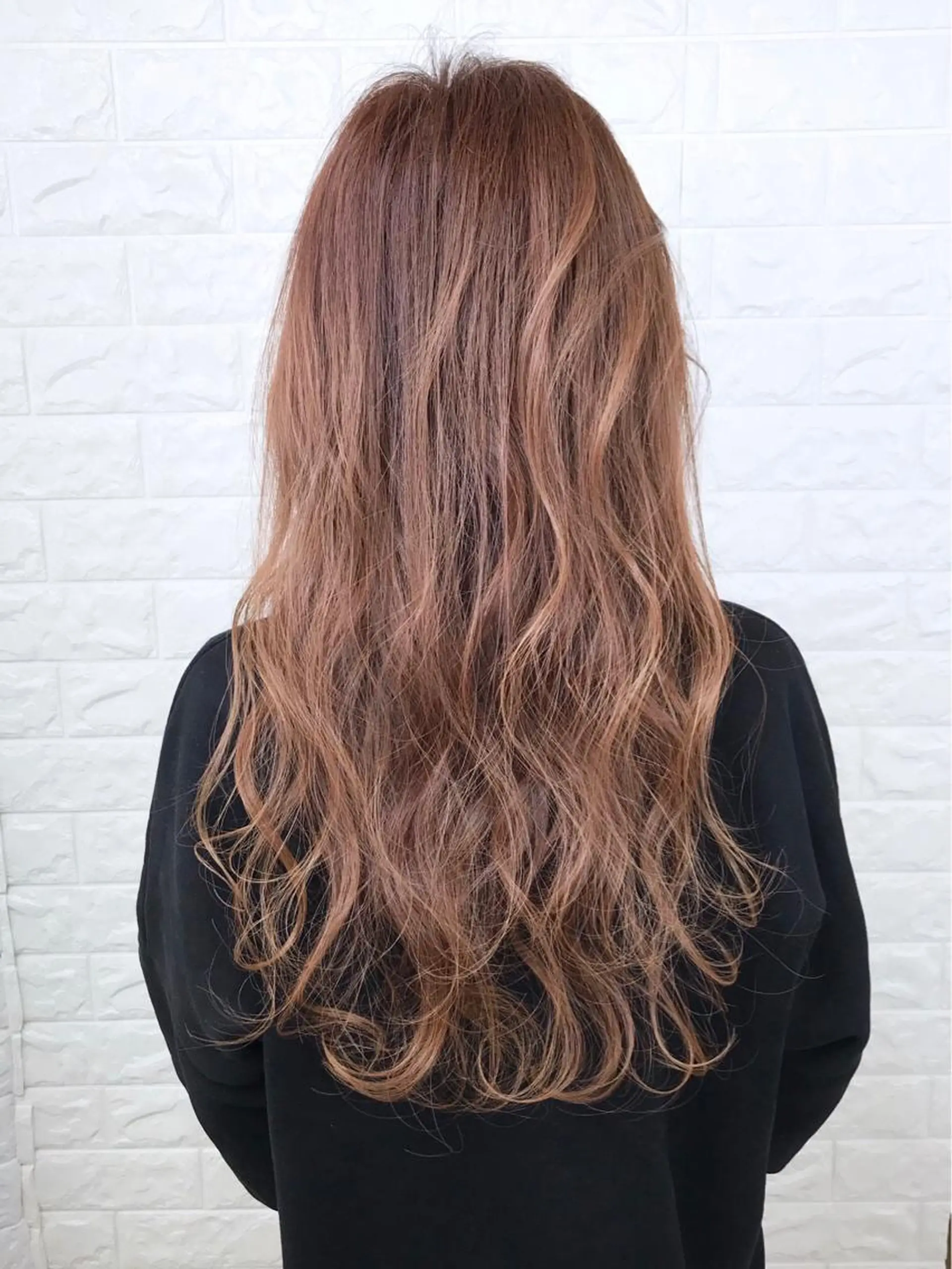 ロング カラー ベージュカラー 透明感カラー イルミナカラー ピンクカラー ピンクベージュ エイジングケア特化 美容師✂️山崎竜二のヘアスタイル