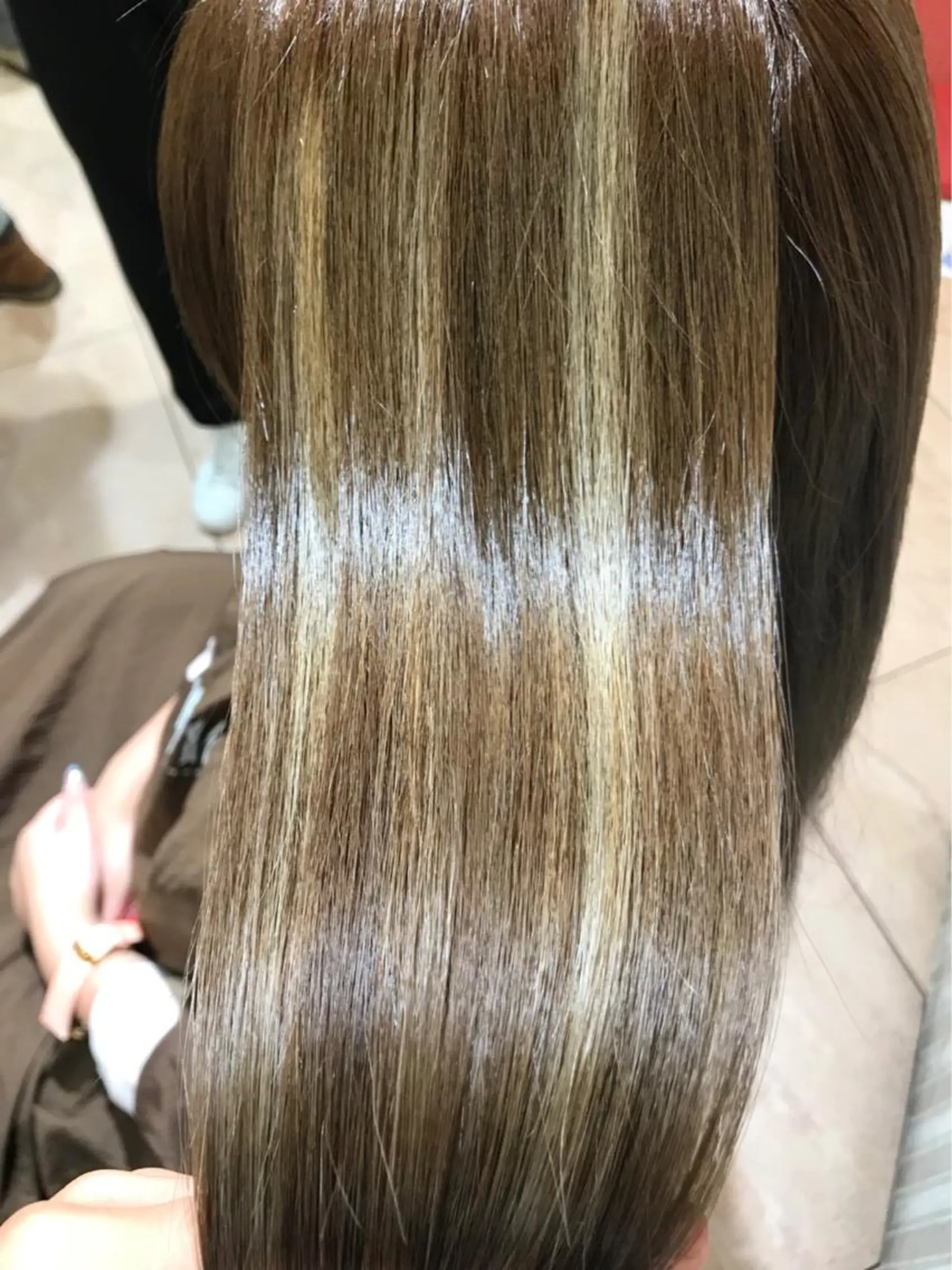 ロング カラー EARTH 越谷店のヘアスタイル