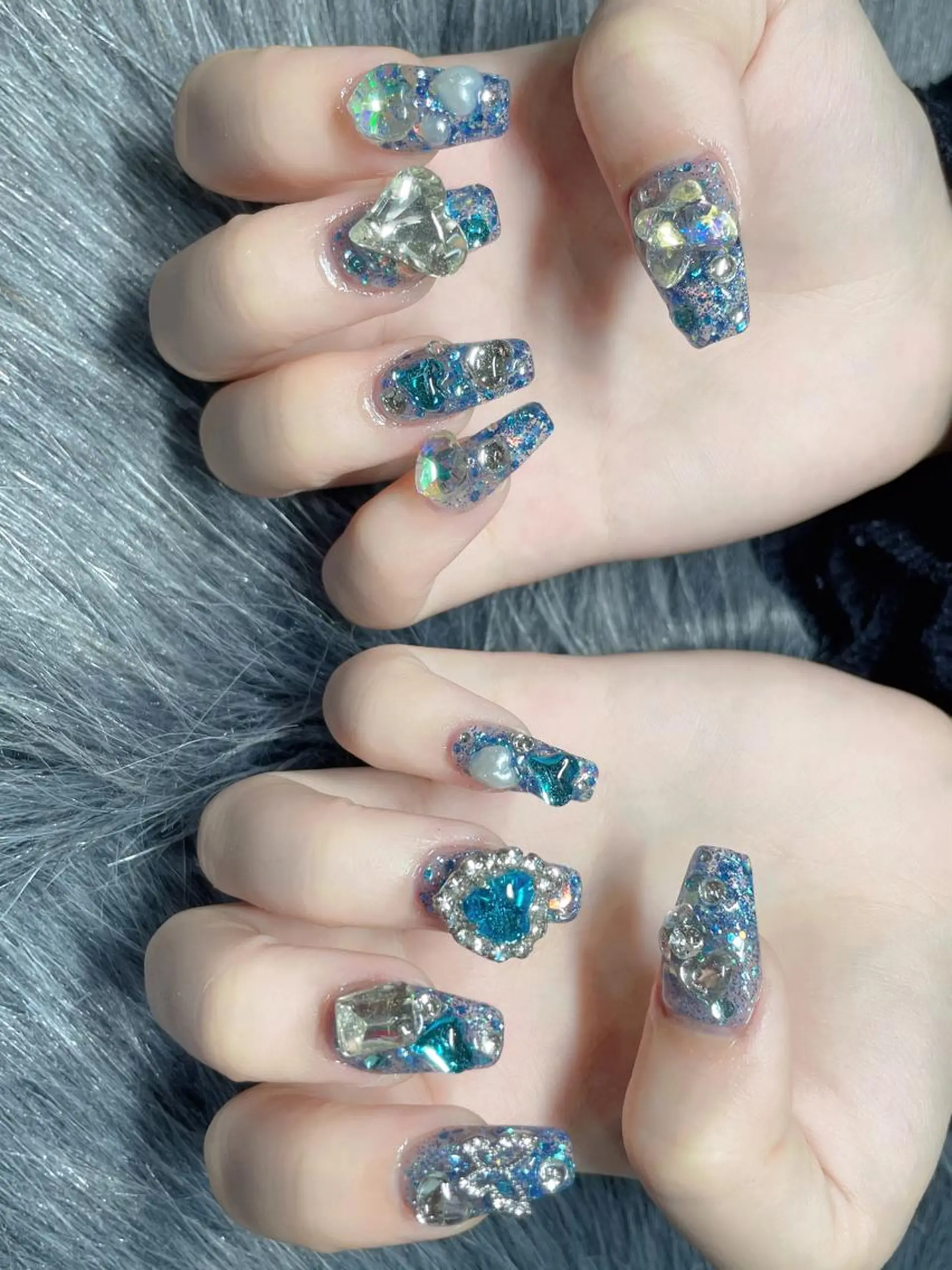 ミディアム ネイル ハンドネイル 《LB》ラブリエ Nail&eyeのマツエク・マツパデザイン