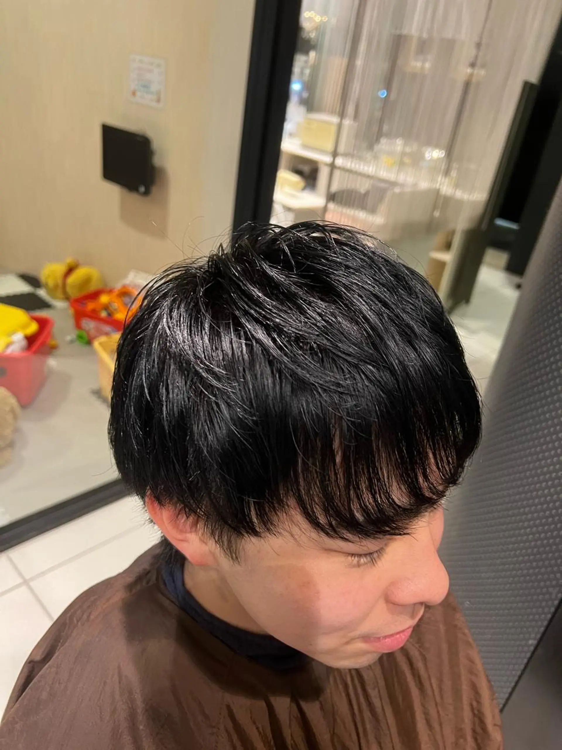 メンズ メンズパーマ特化サロンLond LOGAN所属・SEIYA メンズパーマ職人のヘアスタイル